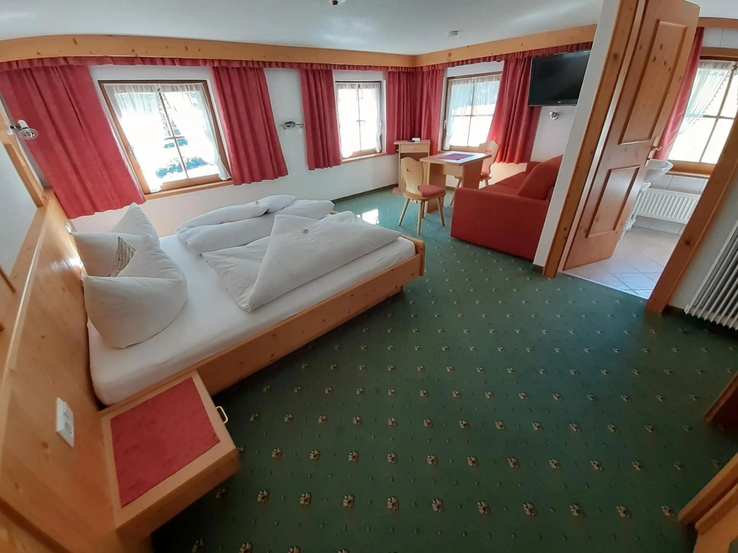Photo of the whole room, Bed in Haus Bödele