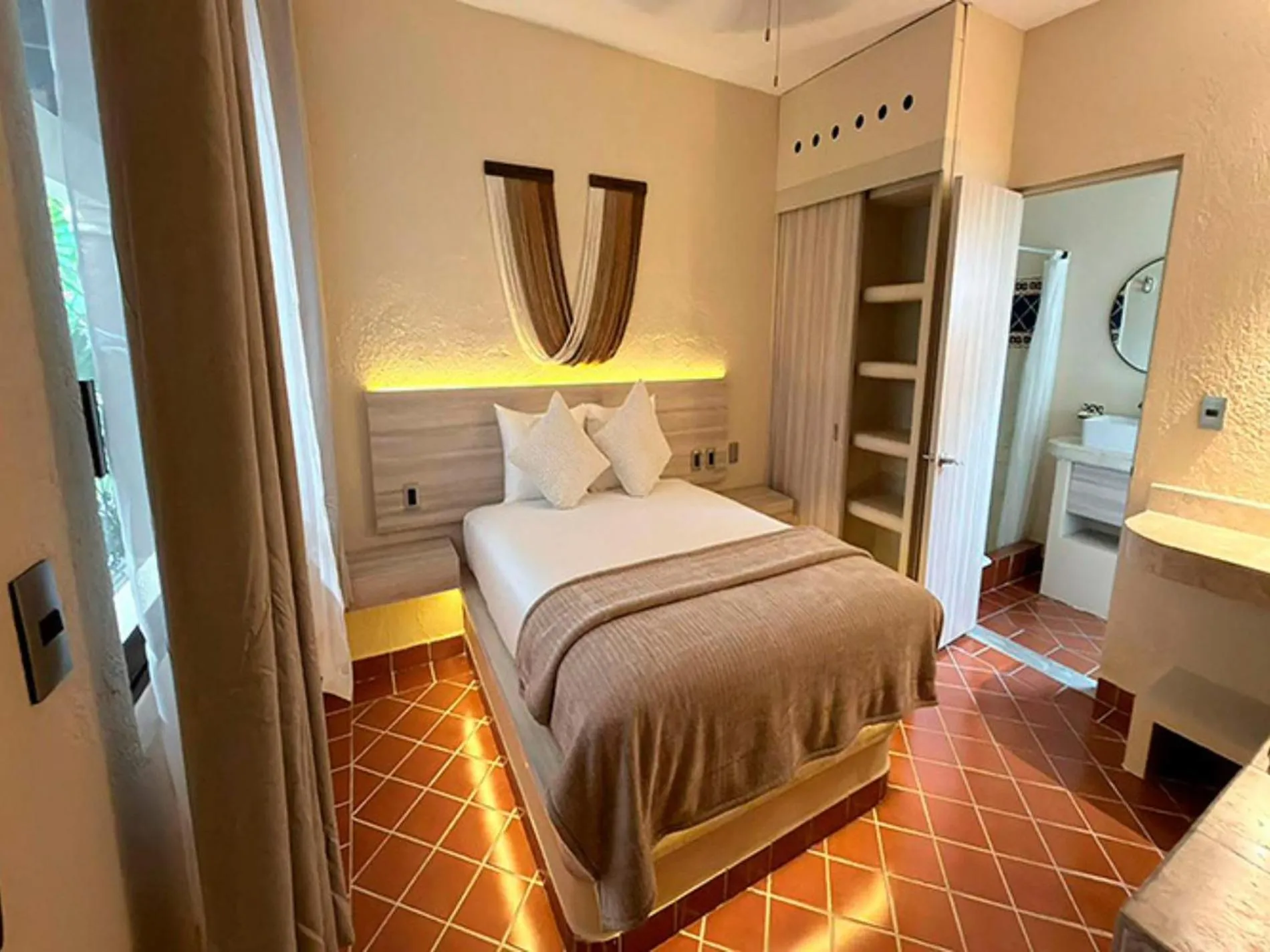Photo of the whole room, Bed in Quinta Nina Playa del Carmen - Solo Adultos