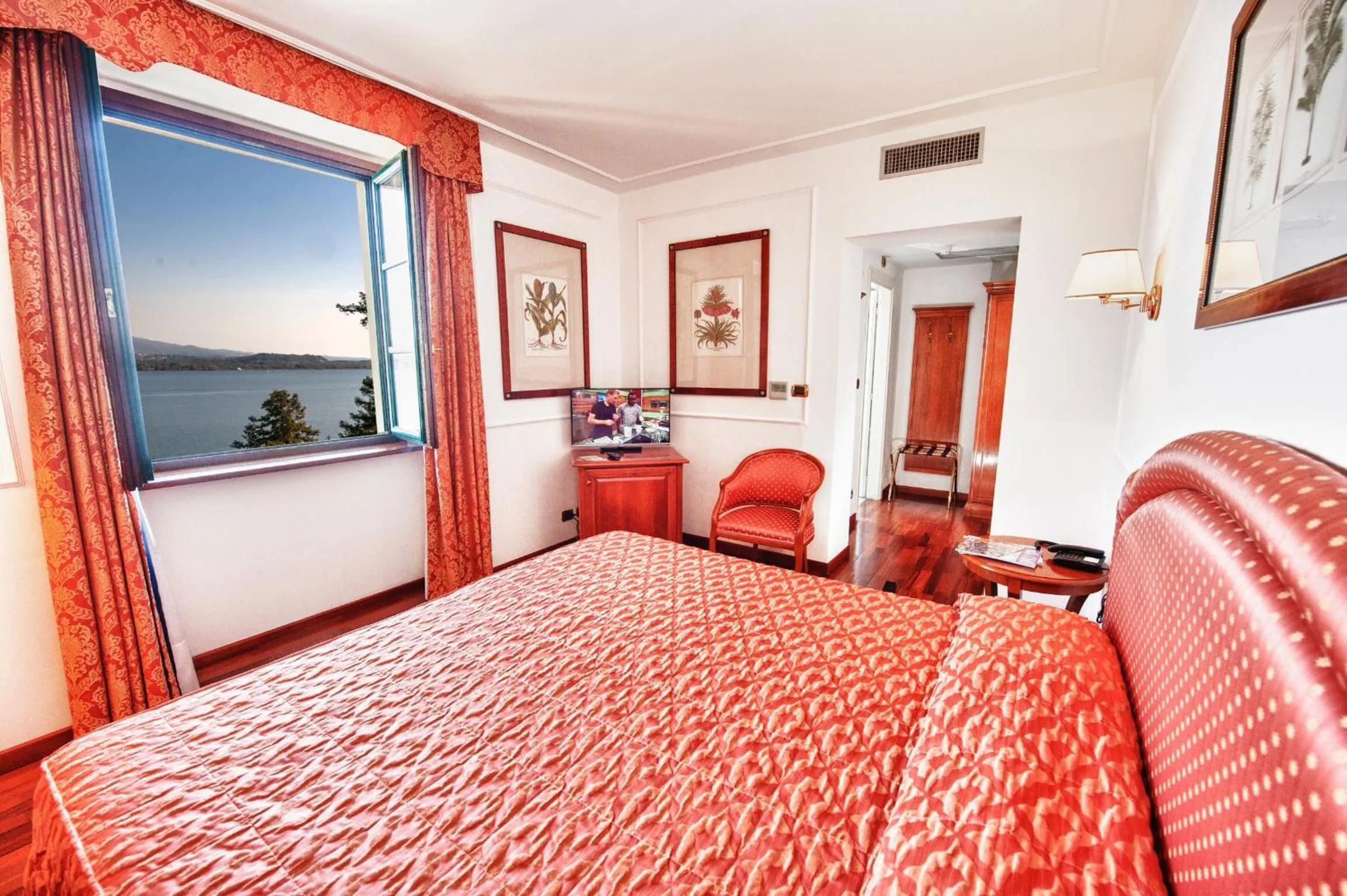 Photo of the whole room, Bed in Relais Casali della Cisterna