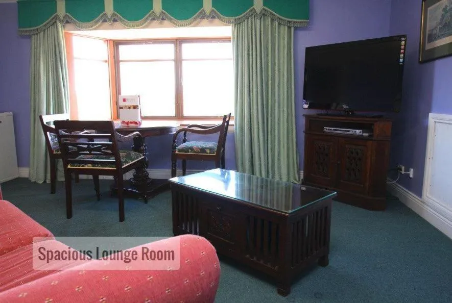 Day in Hatchers Richmond Manor