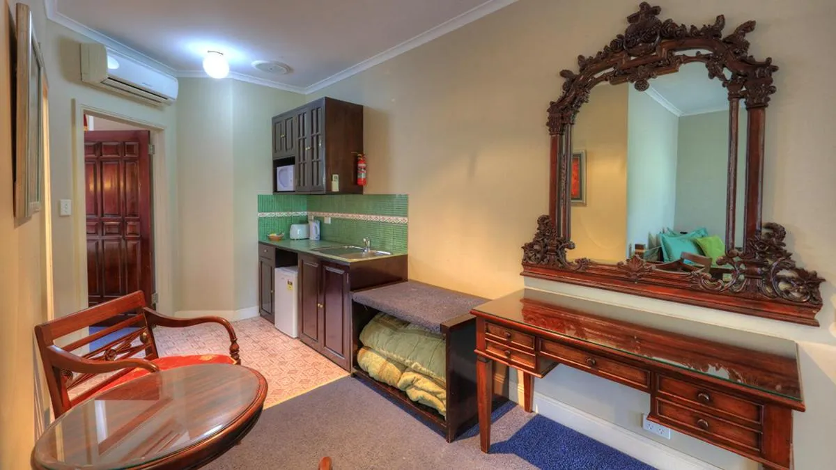 Hatchers Richmond Manor