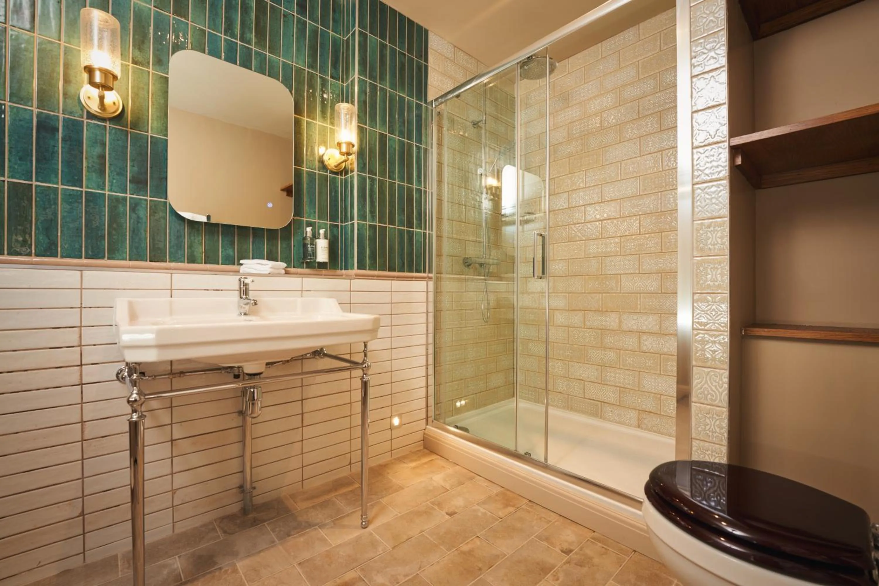 Shower in The Rising Sun