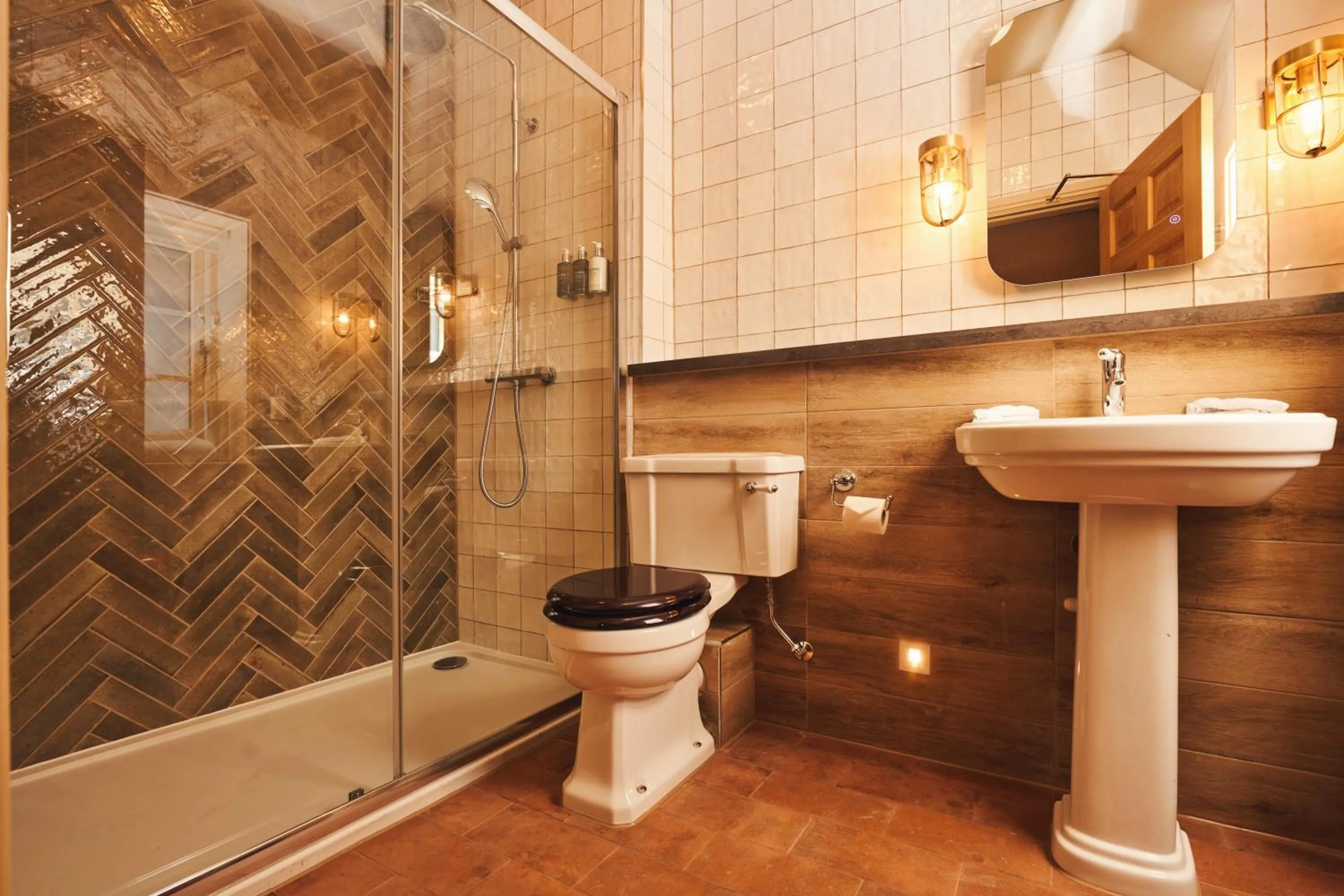 Shower in The Rising Sun