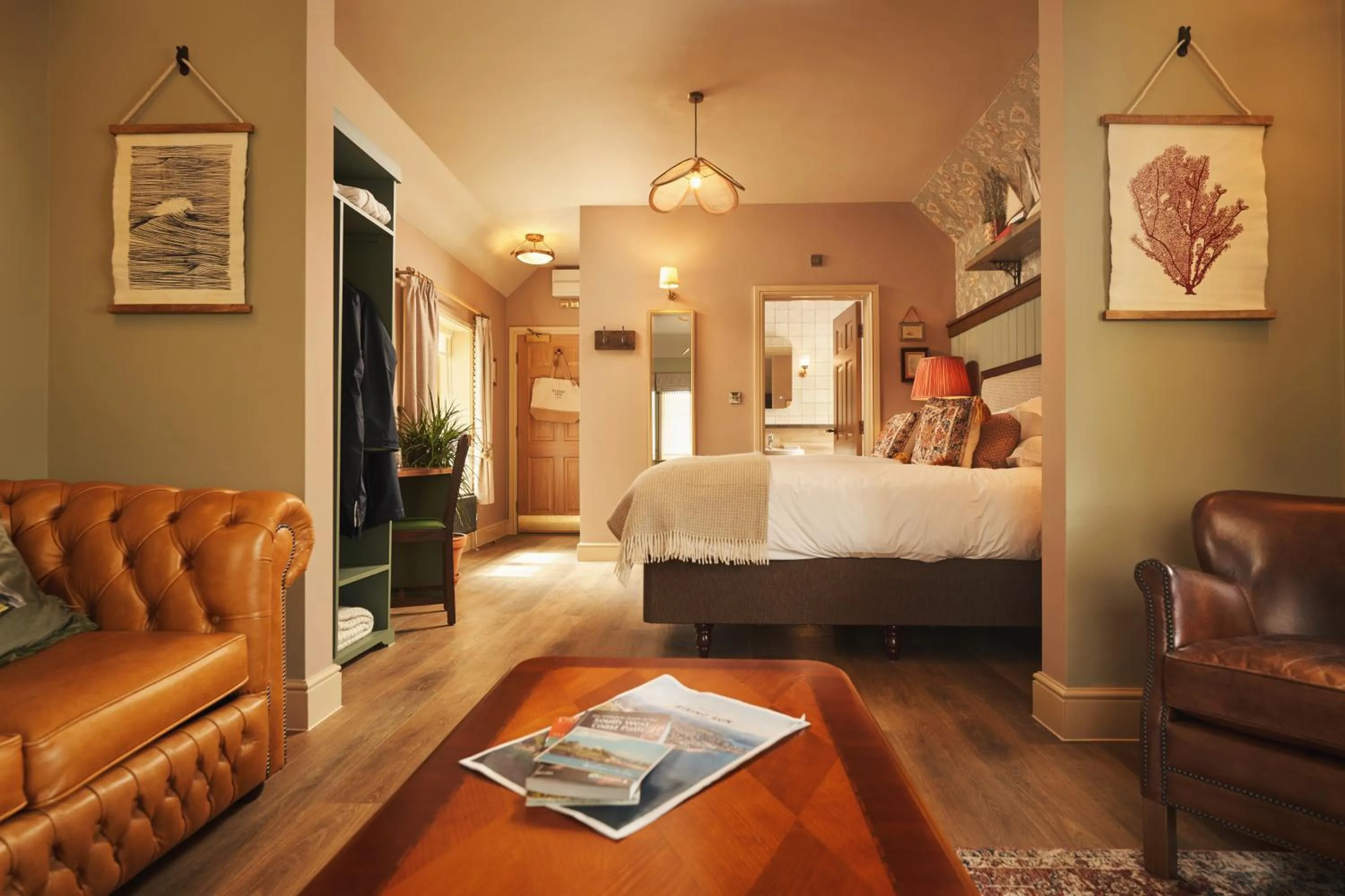 Photo of the whole room, Bed in The Rising Sun