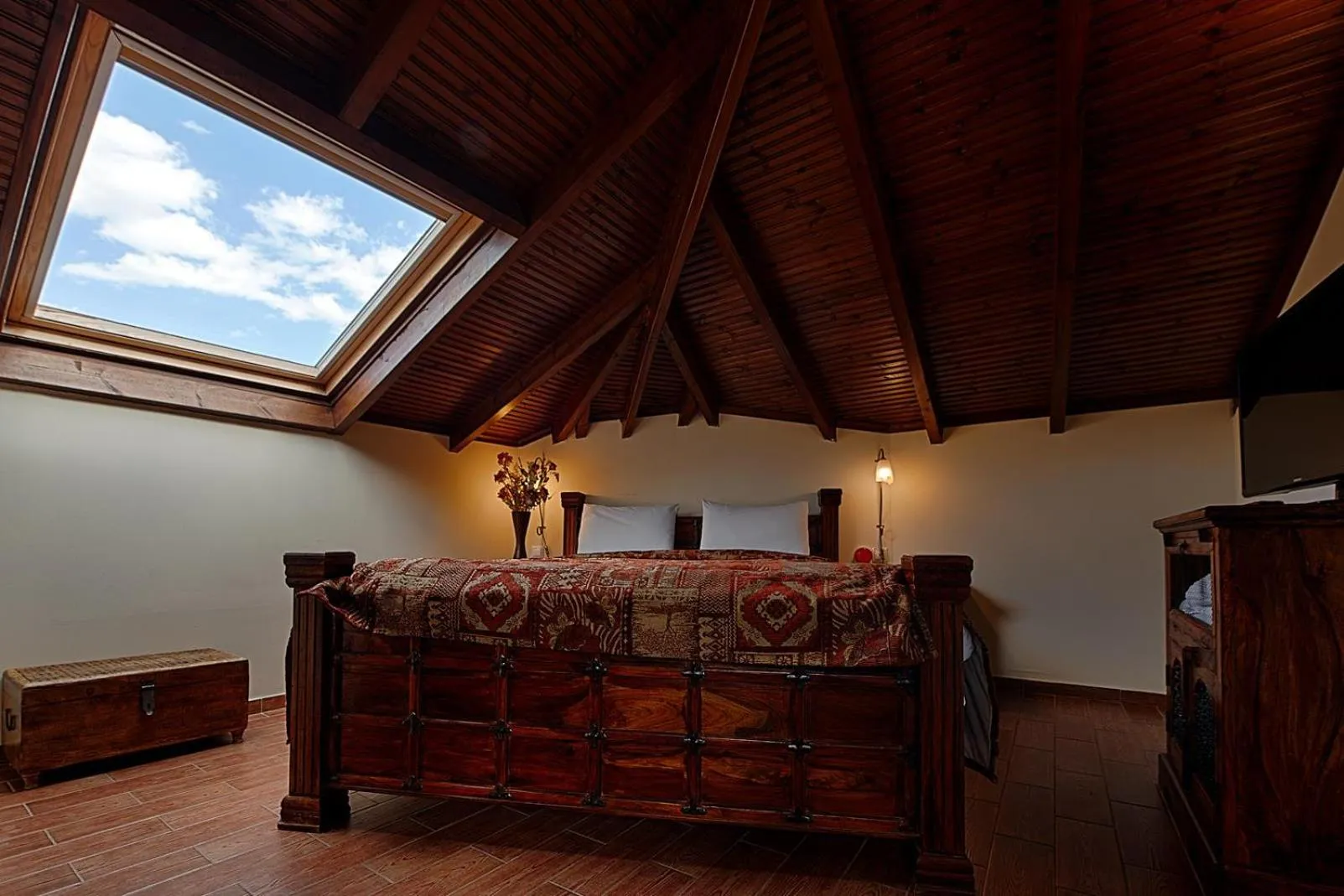 Bed in Hotel Nostos Kastoria