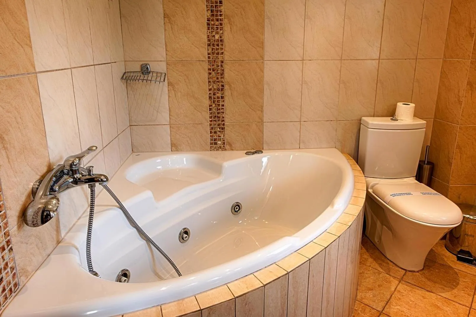 Hot Tub in Hotel Nostos Kastoria