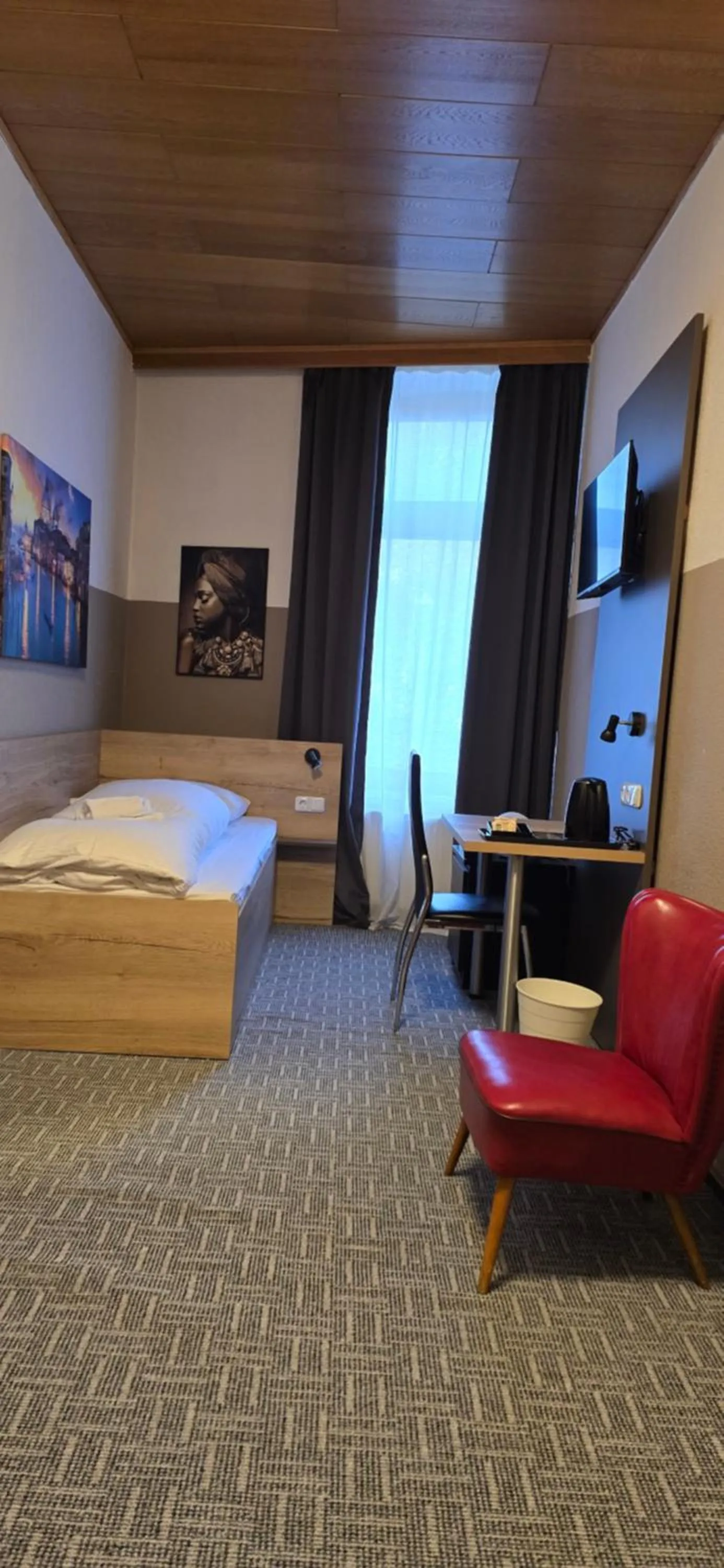 Bed in Hotel Zum Deutschen Eck