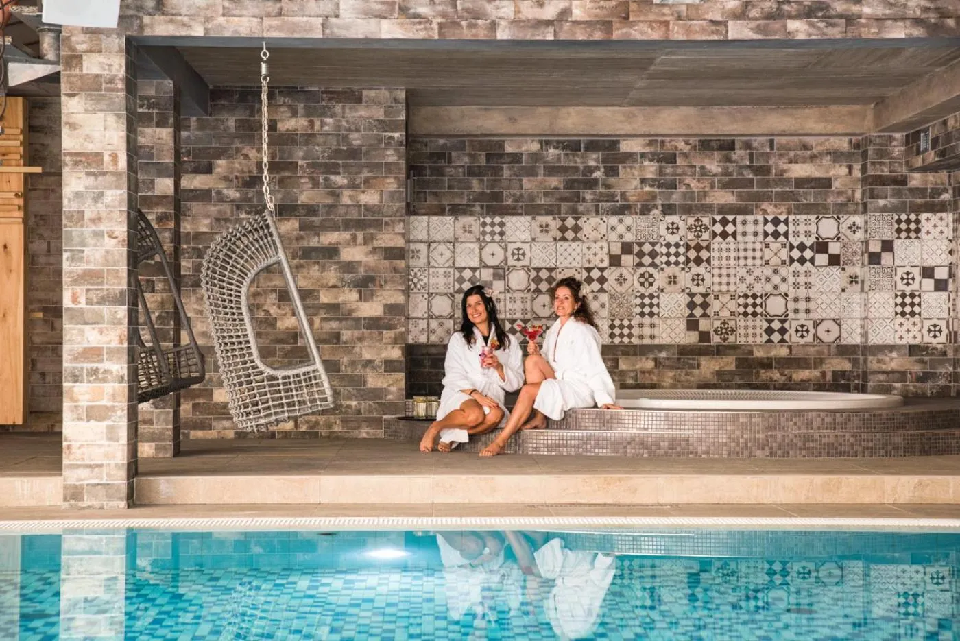 Swimming pool in Pałac Bielawa