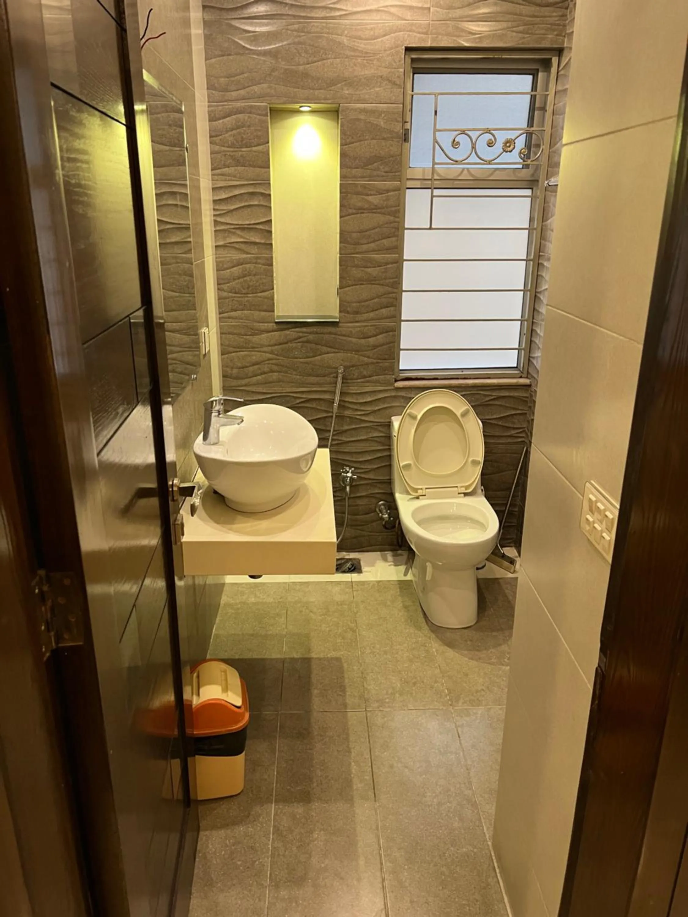 Vactional Villa Dha Phase 6 Lahore ,Three Bed Room Full House