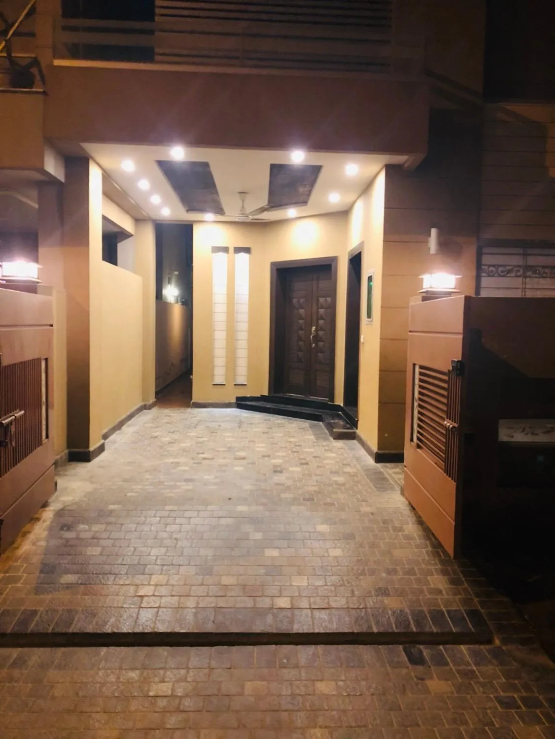 Vactional Villa Dha Phase 6 Lahore ,Three Bed Room Full House