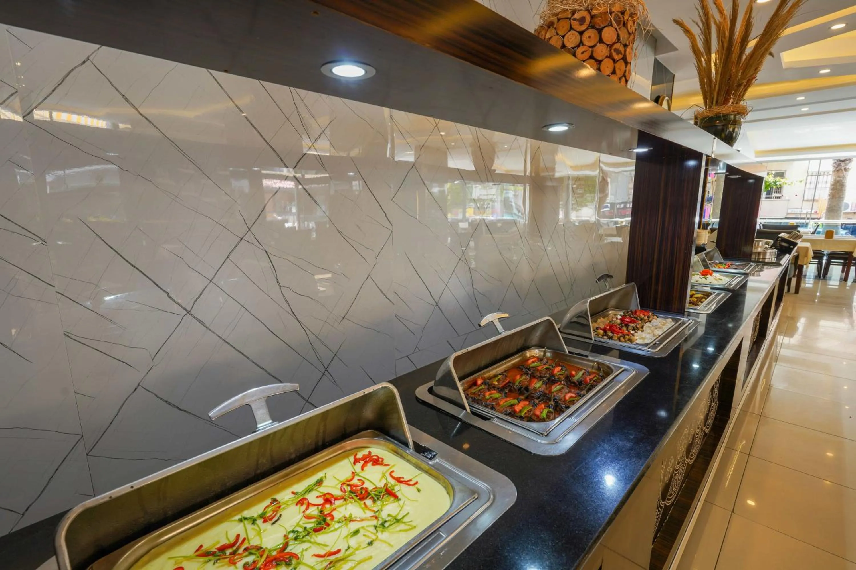 Food and drinks in Kleopatra Arsi Hotel