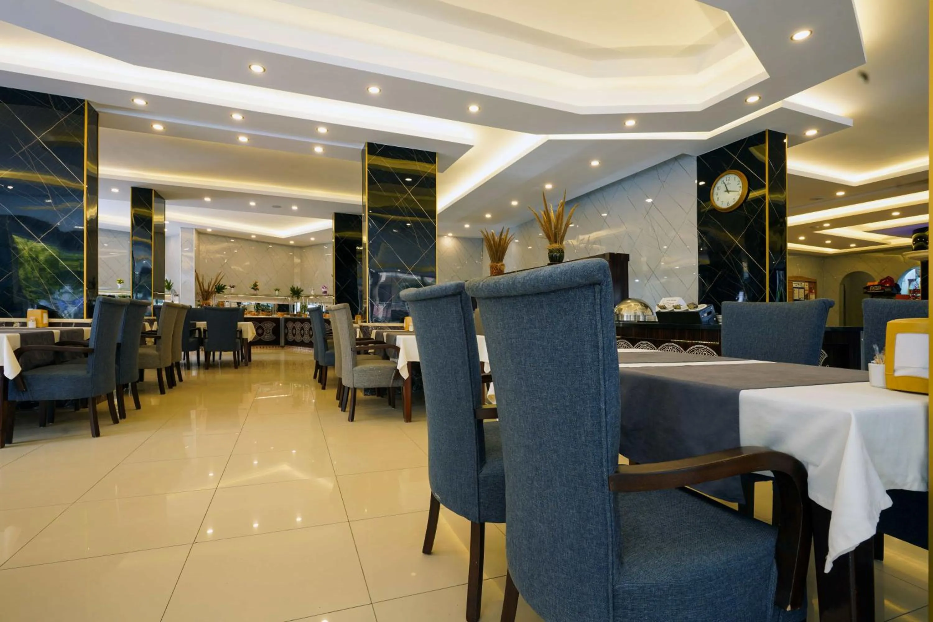 Restaurant/places to eat in Kleopatra Arsi Hotel