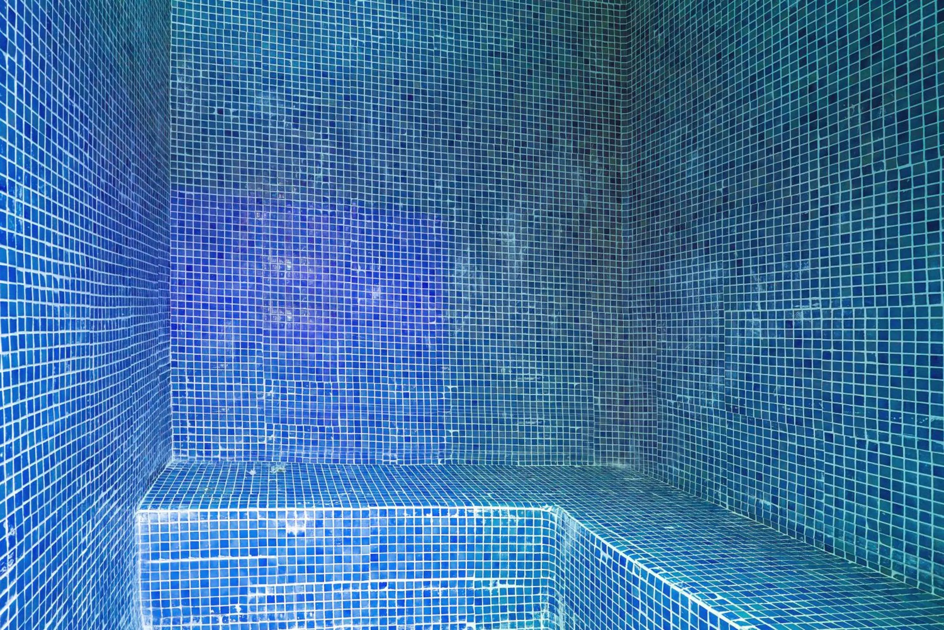 Steam room in Kleopatra Arsi Hotel