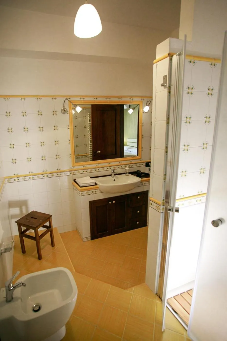 Shower in B&B Scirocco House