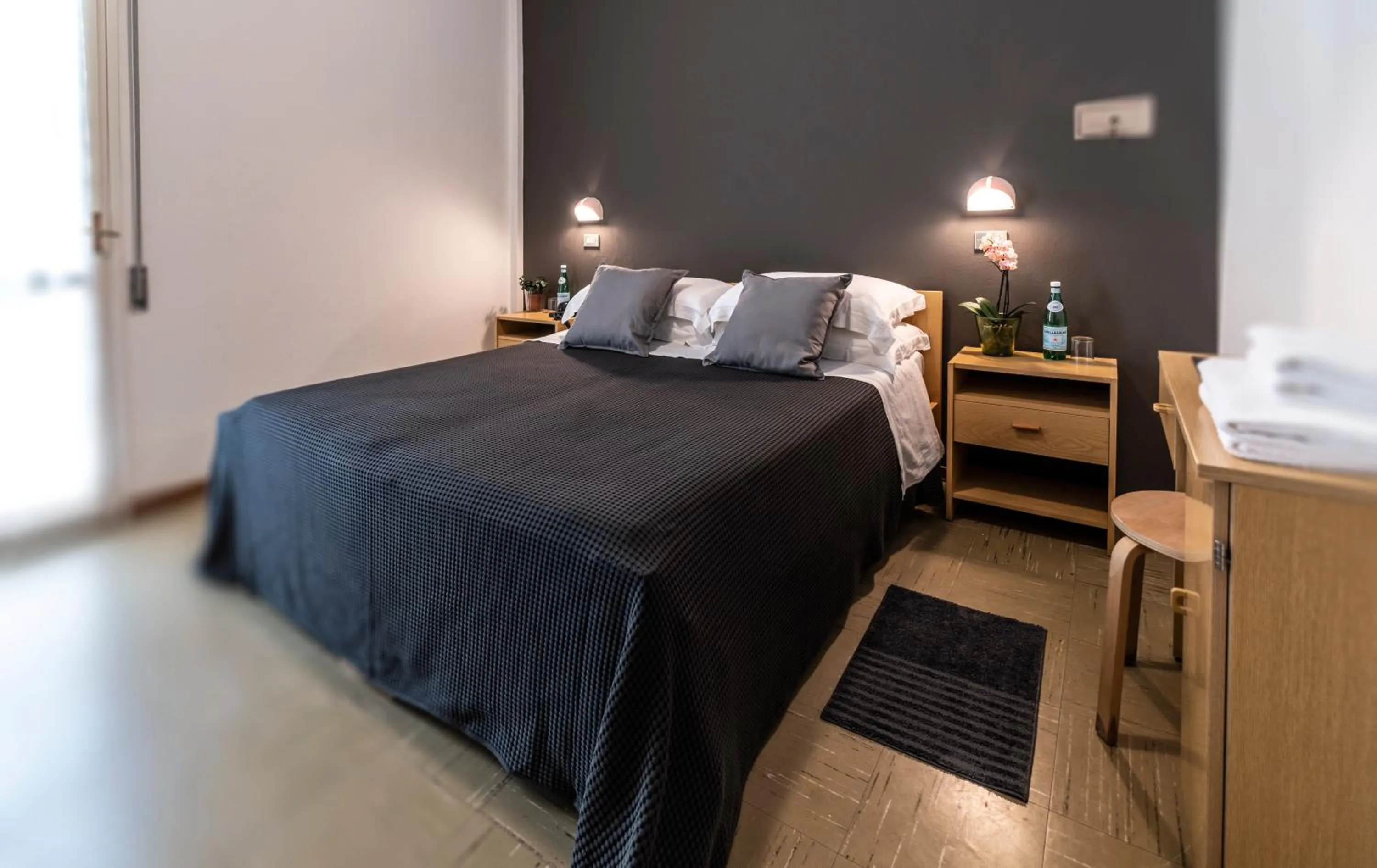 Bedroom, Bed in Hotel Aplo - Breakfast Experience