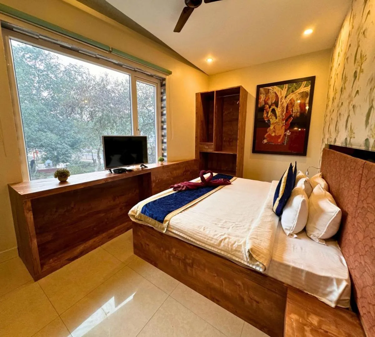 Bed in Hotel Runway Inn