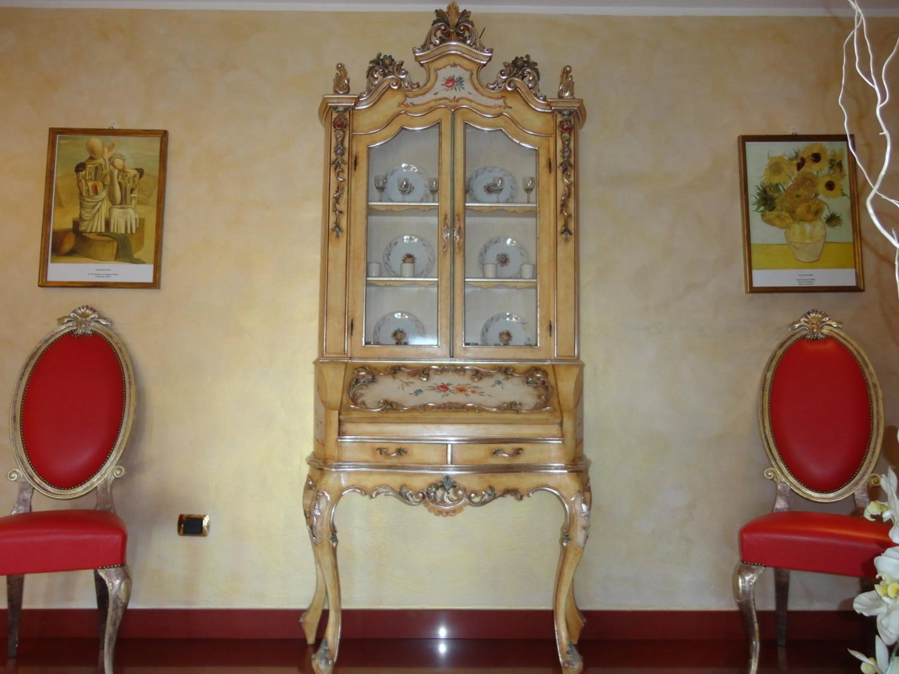 Decorative detail in Hotel Confine