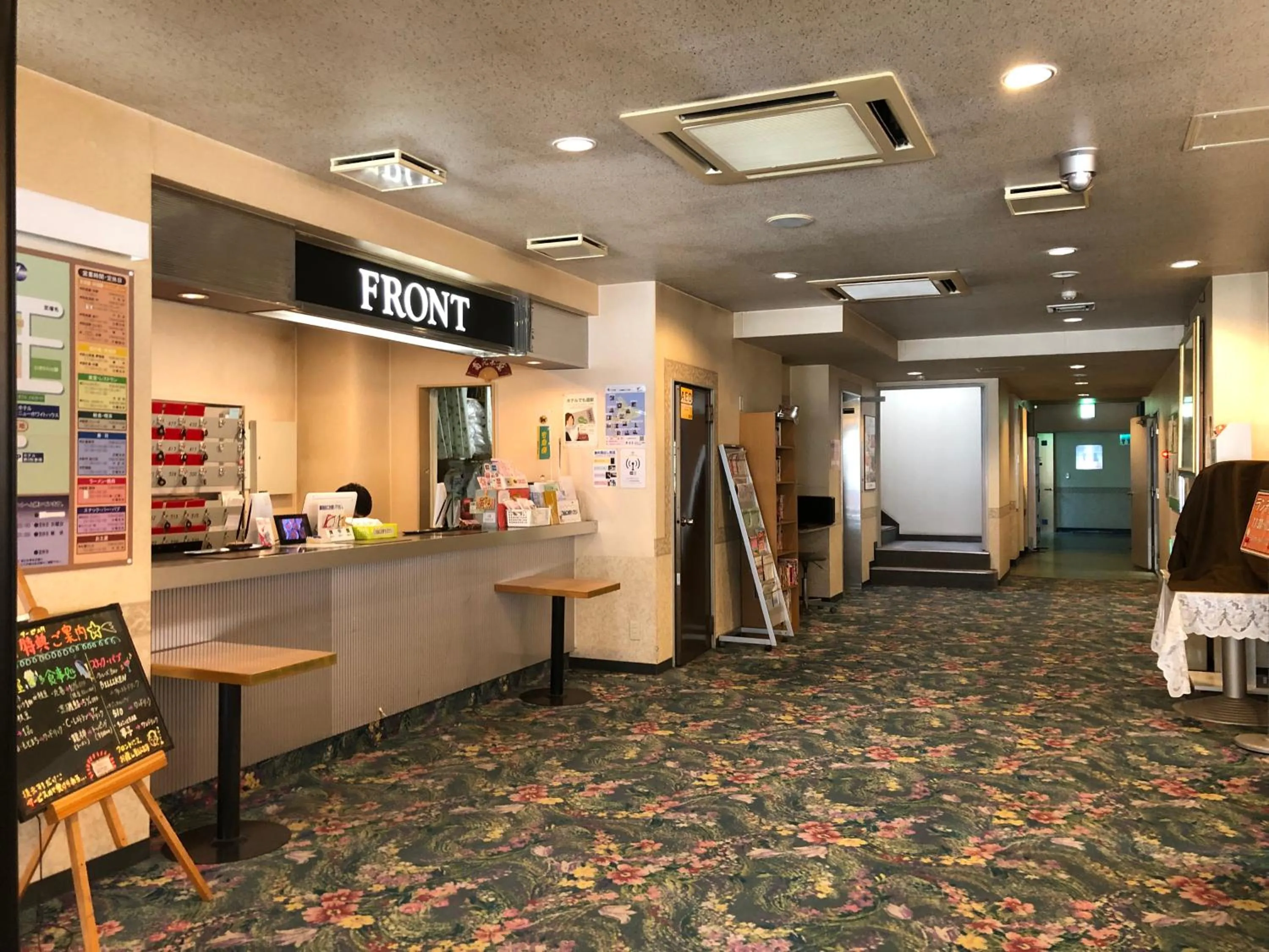 Lobby or reception in Hotel New White House