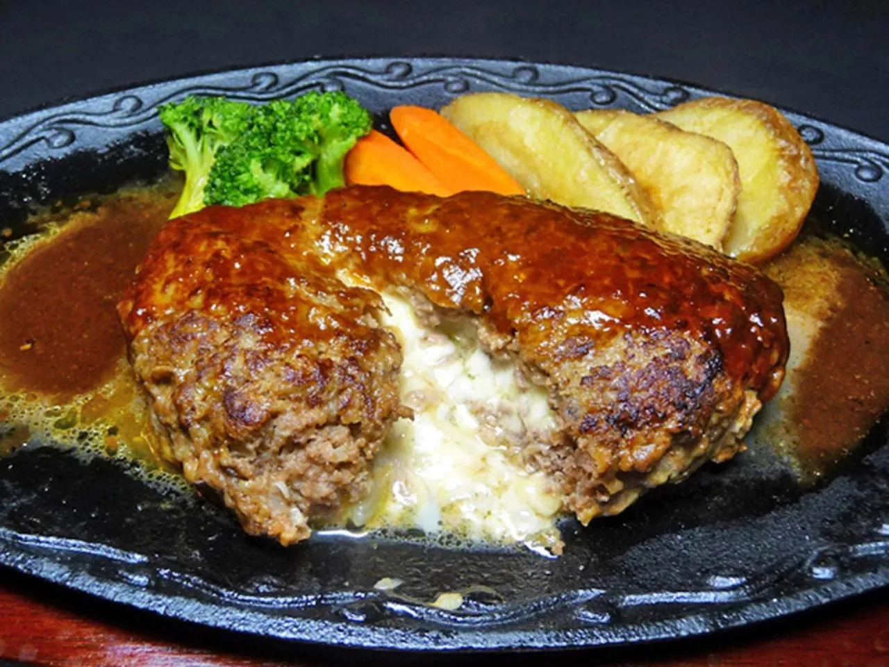 Lunch in Hotel New White House