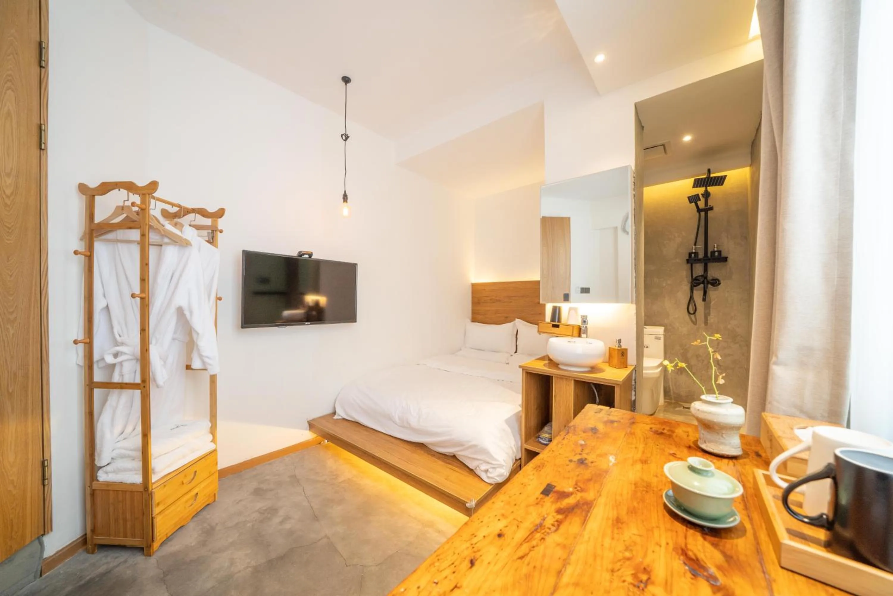 Bed in Moonlight Hotel