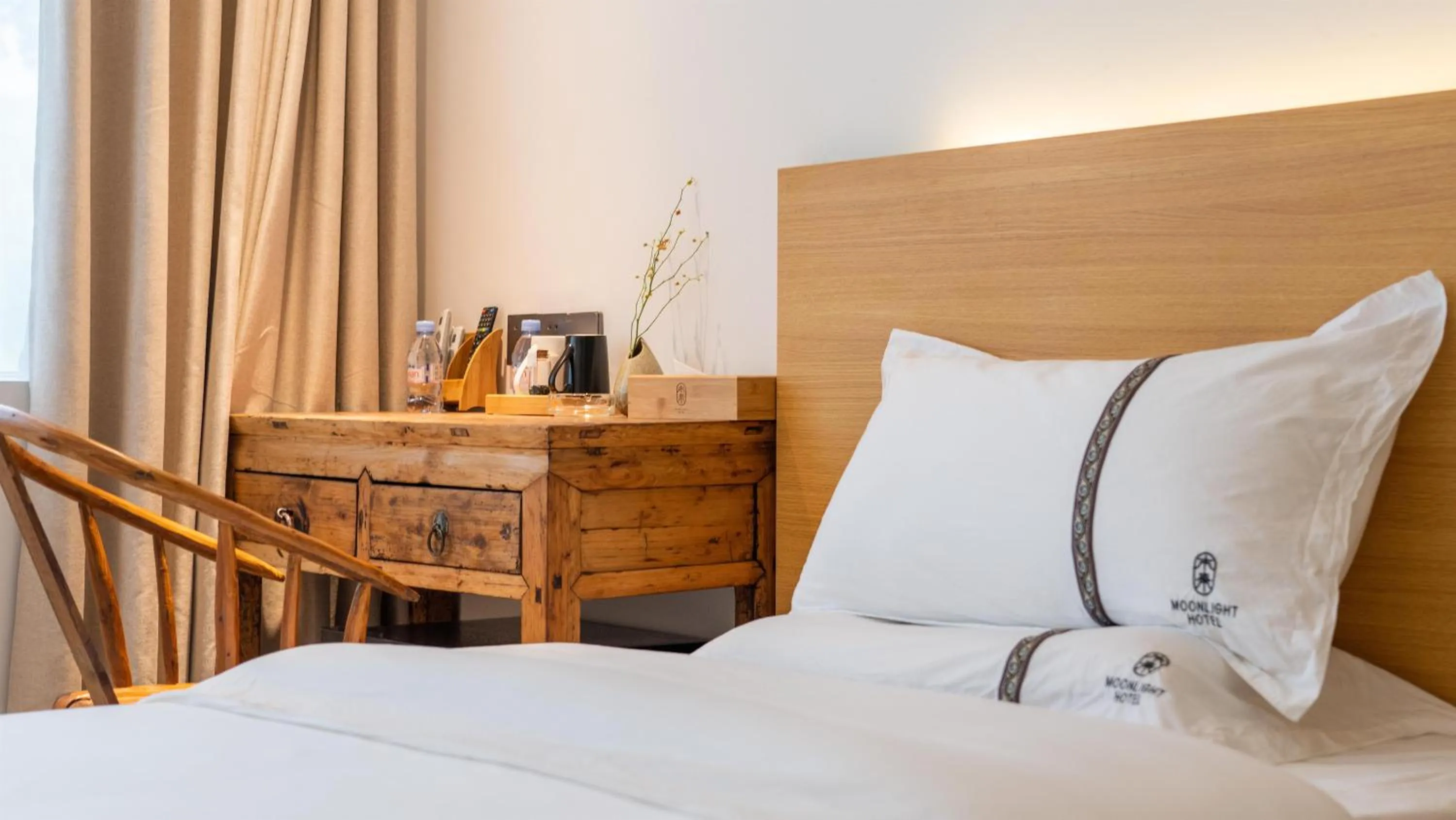 Bed in Moonlight Hotel