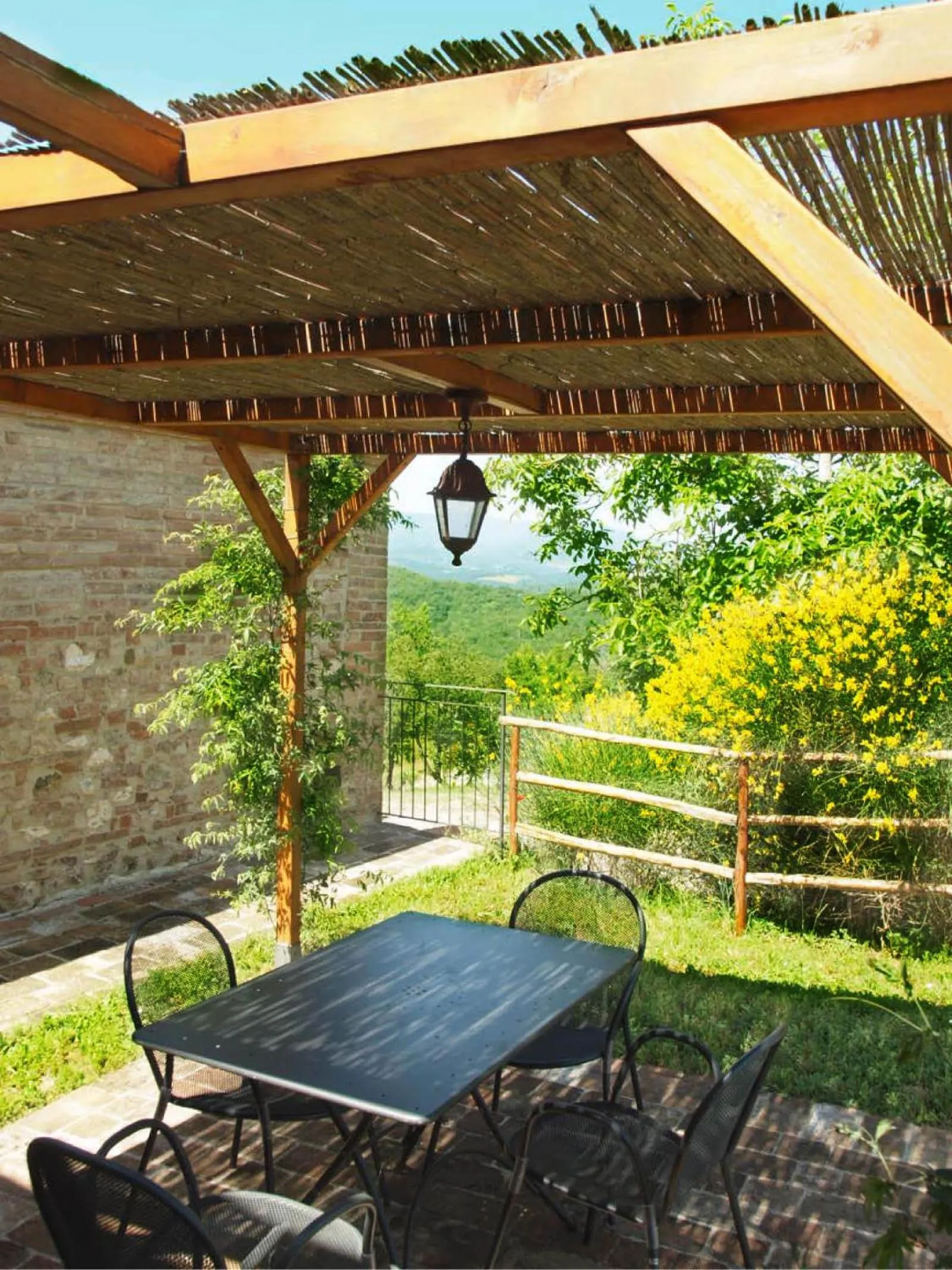 Patio in La Fornace di San Galgano