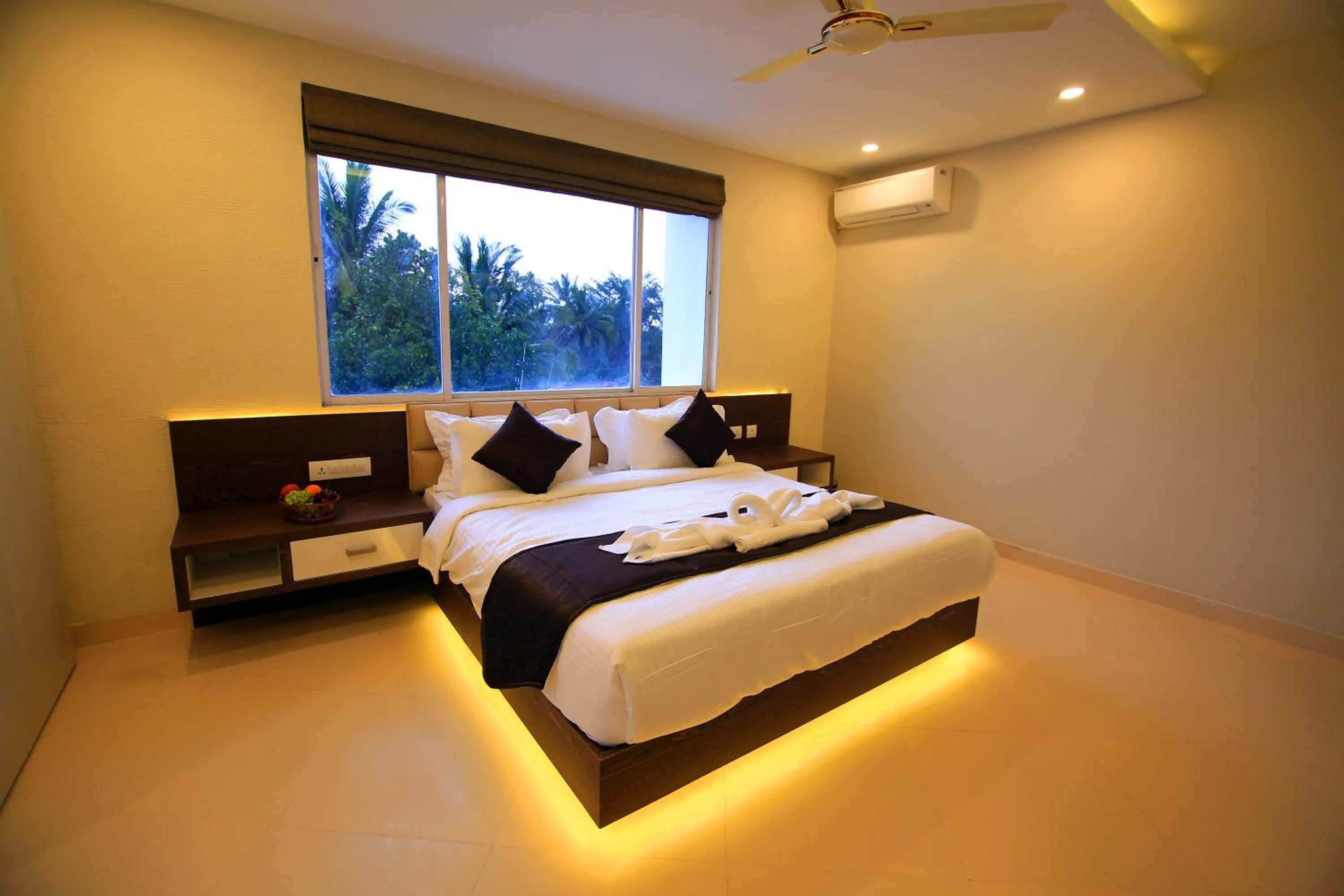 Bed in Hotel Le Sapphire