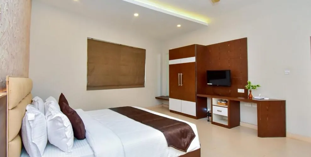 Bed in Hotel Le Sapphire