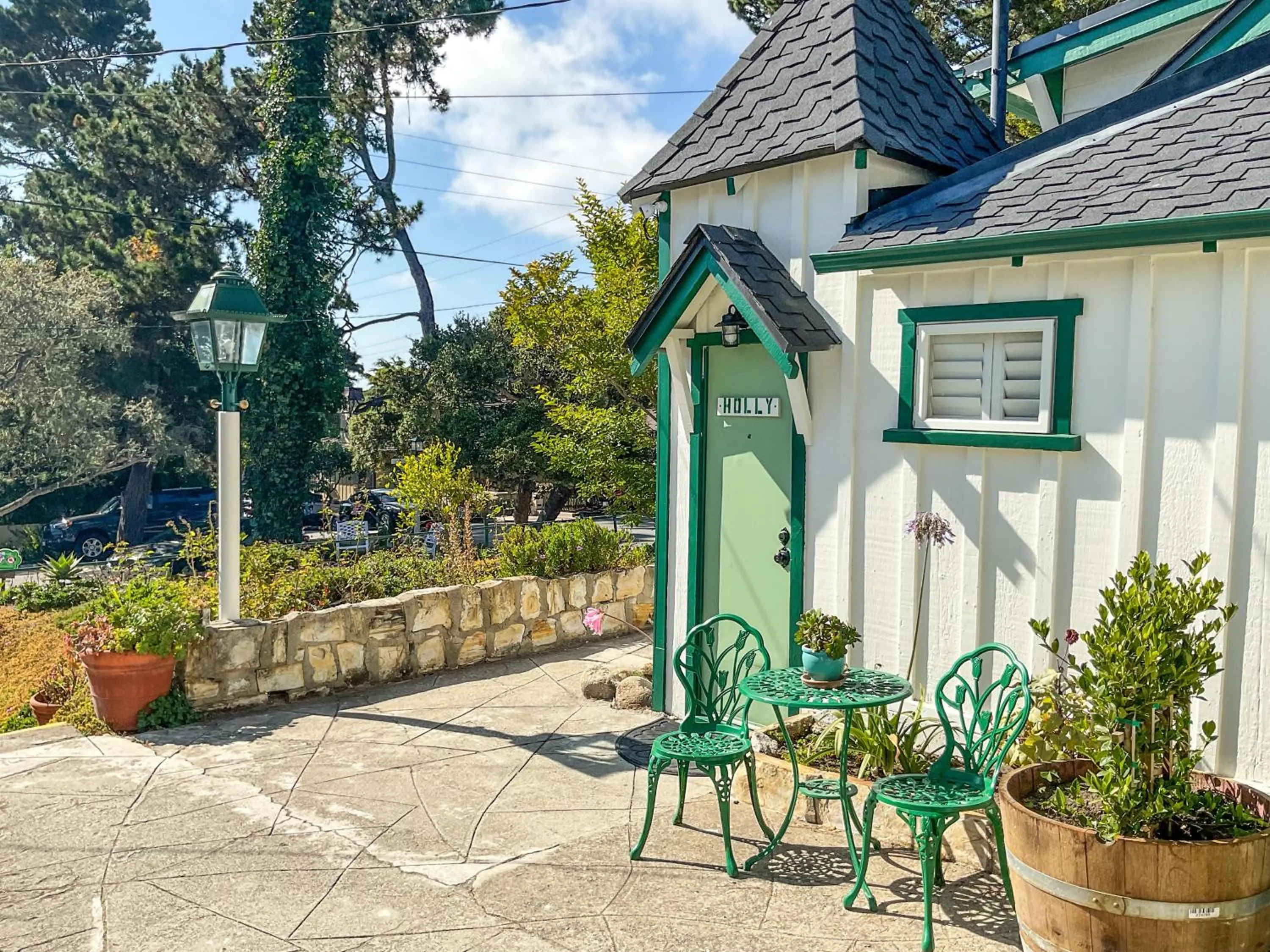 Property building in Carmel Green Lantern Inn