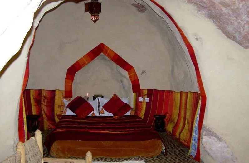 Shower, Bed in Auberge Le Festival Todra Gorge