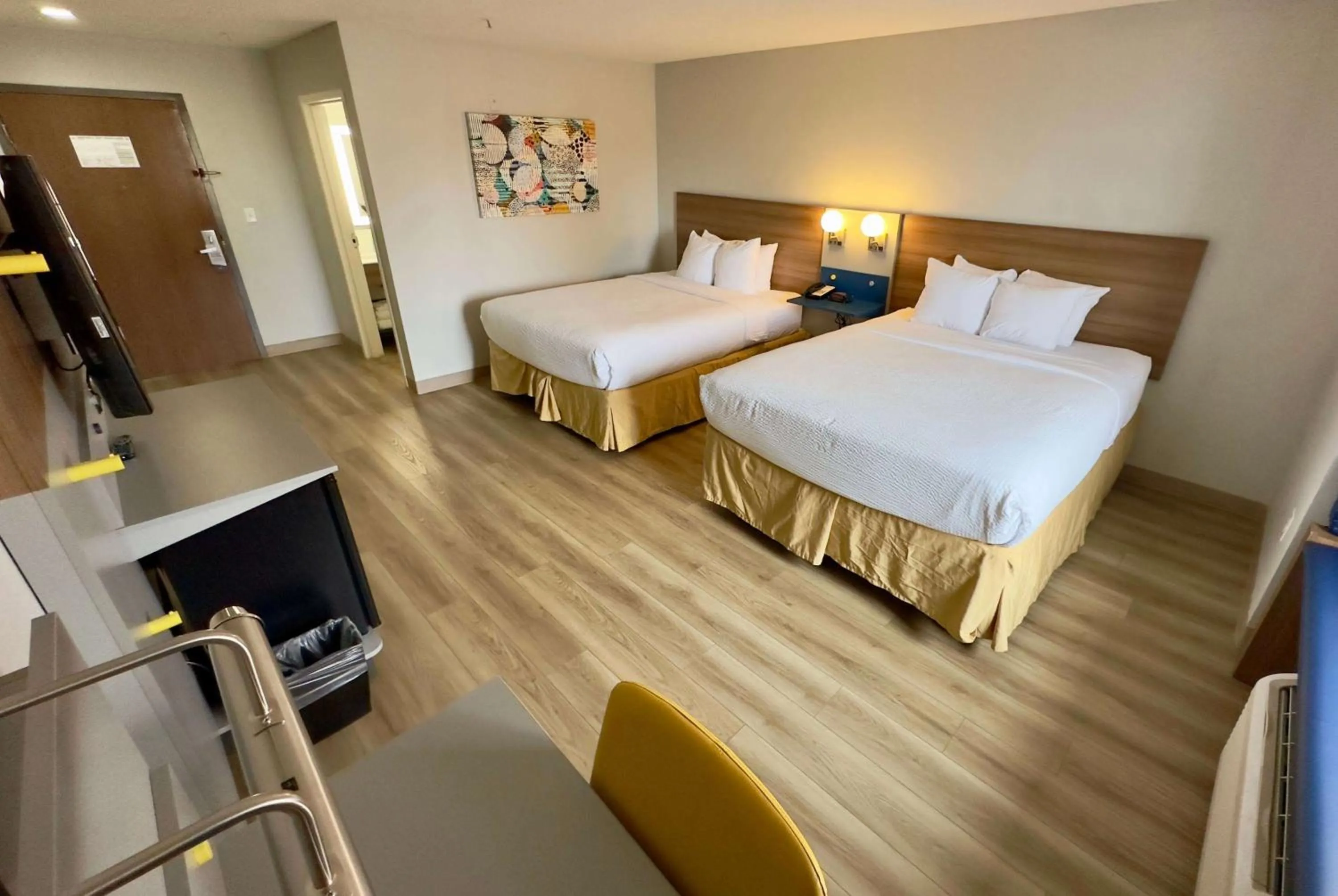 Photo of the whole room, Bed in Microtel Inn & Suites by Wyndham Denver Airport