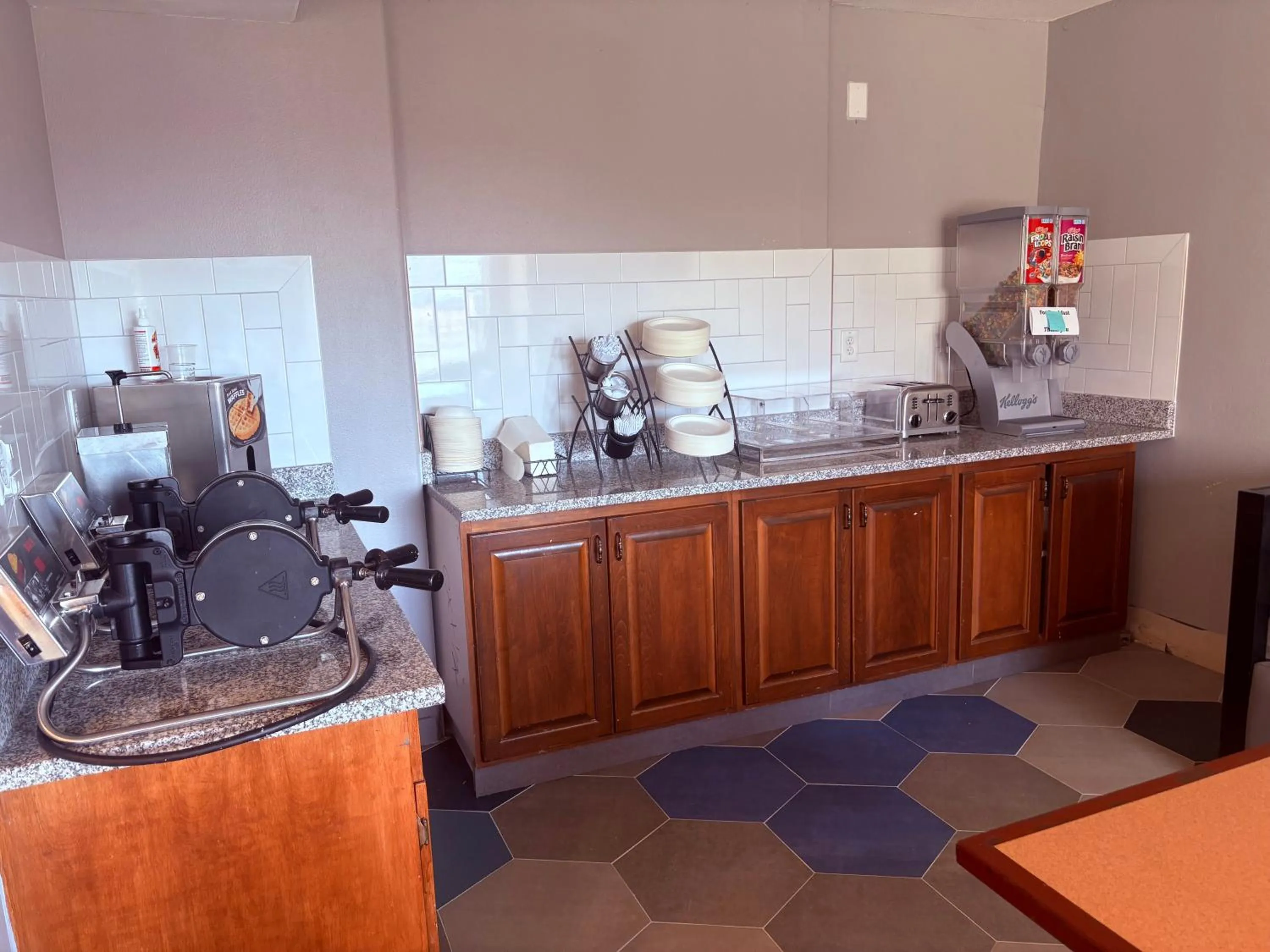 Breakfast in Microtel Inn & Suites by Wyndham Denver Airport