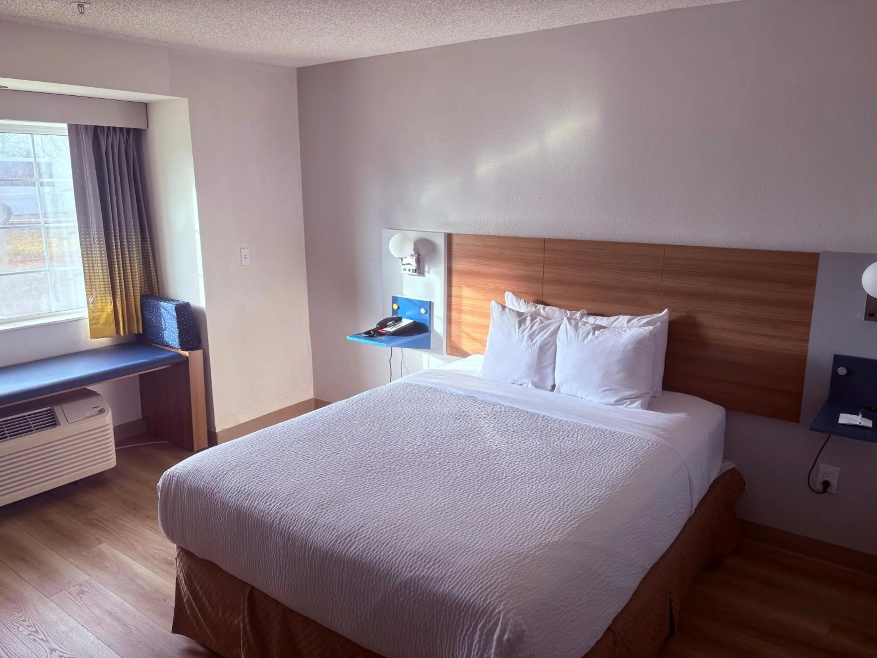 Bedroom, Bed in Microtel Inn & Suites by Wyndham Denver Airport