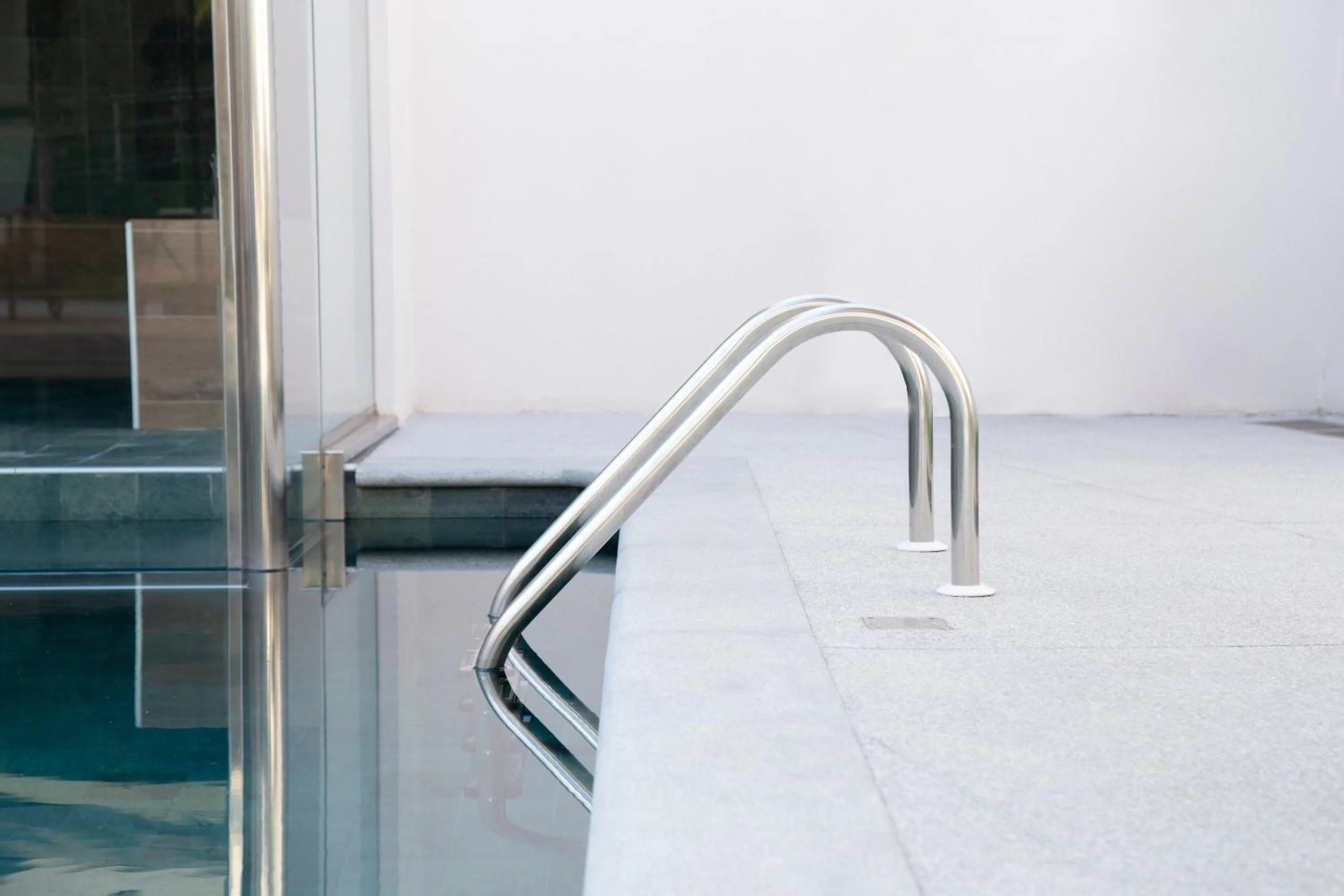 Swimming pool in Hotel Florença