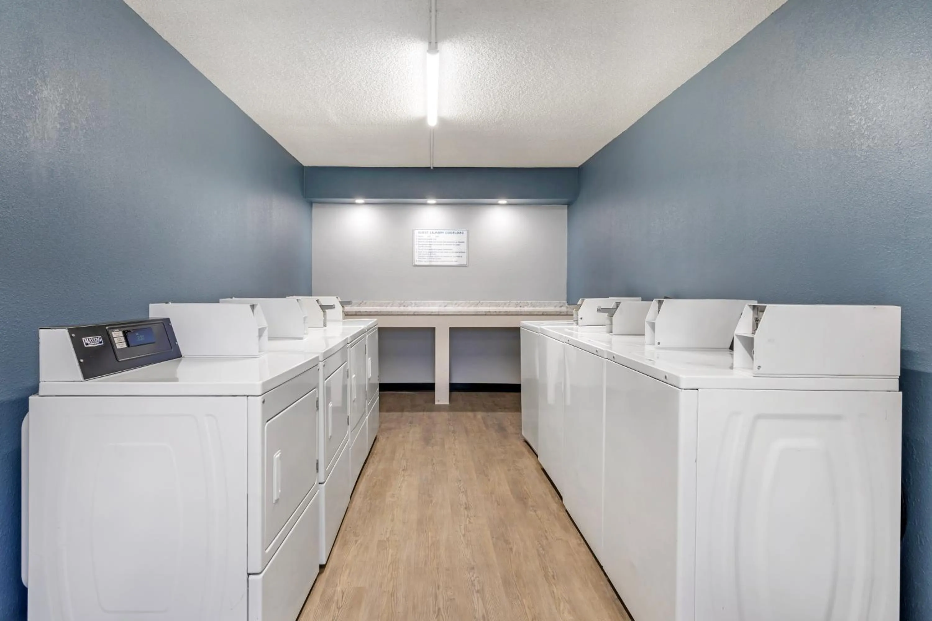 laundry in Suburban Studios International Drive