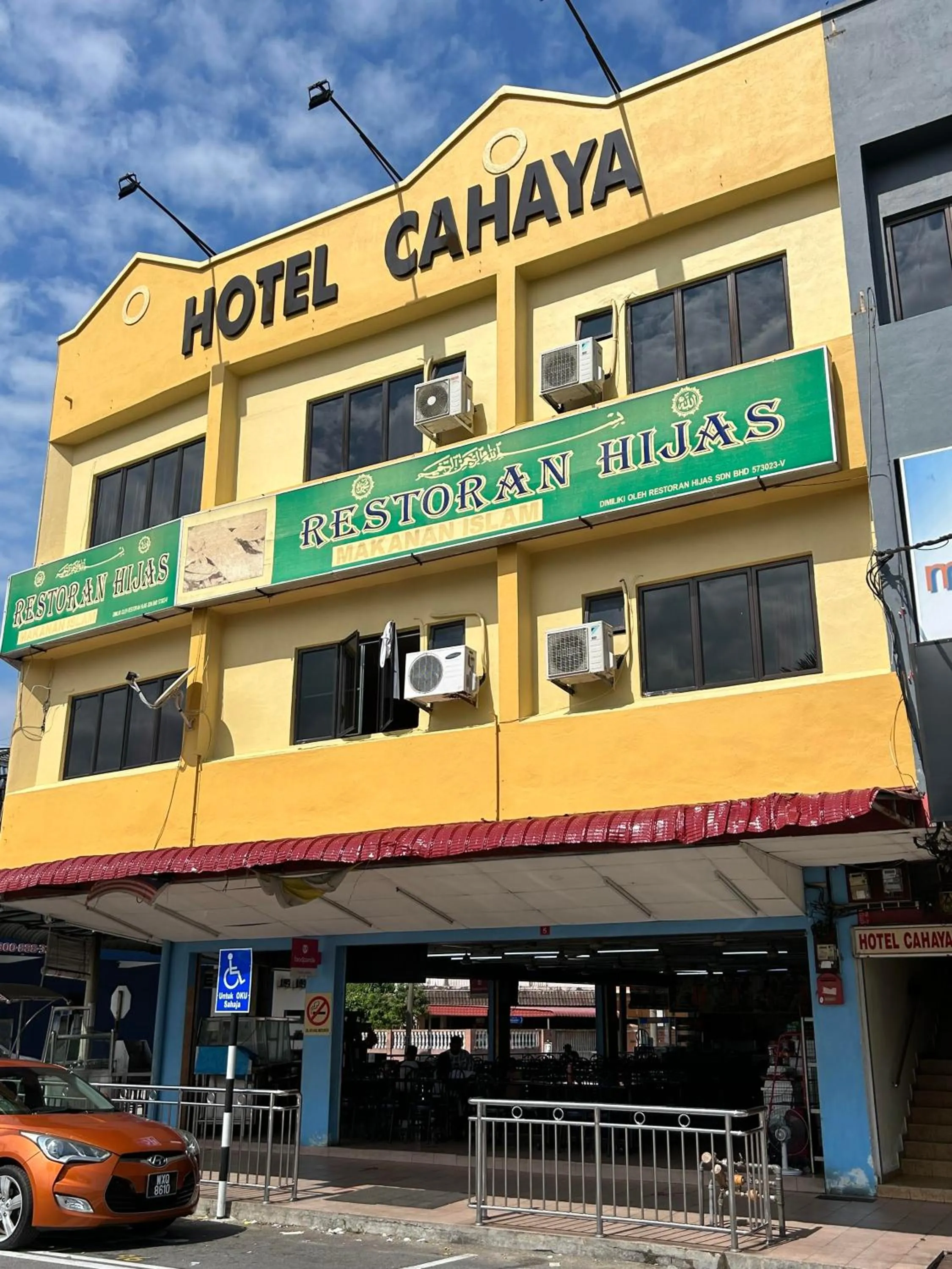 Property building in Hotel Cahaya