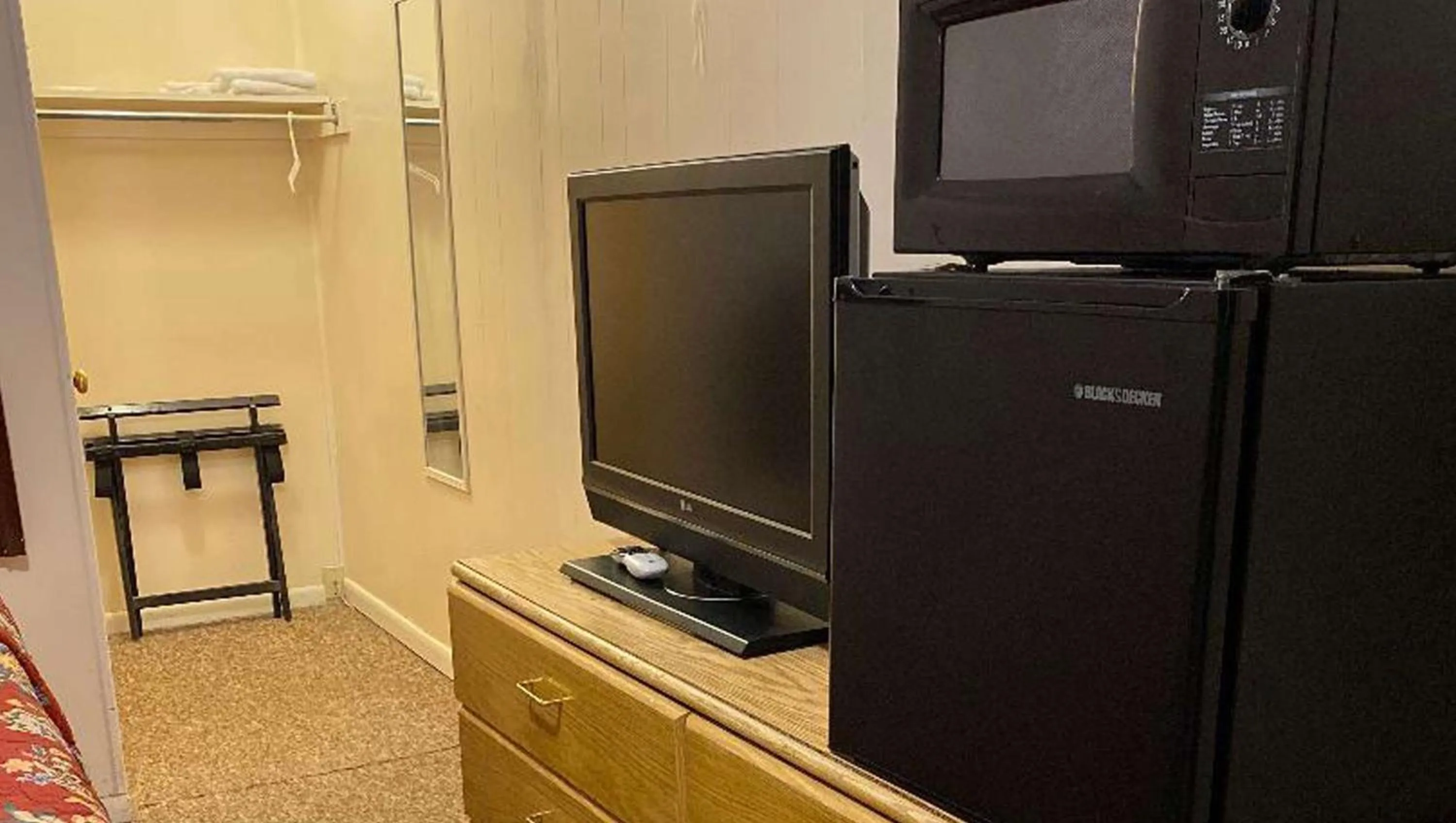 Photo of the whole room in Country Place Inn and Suites White Haven