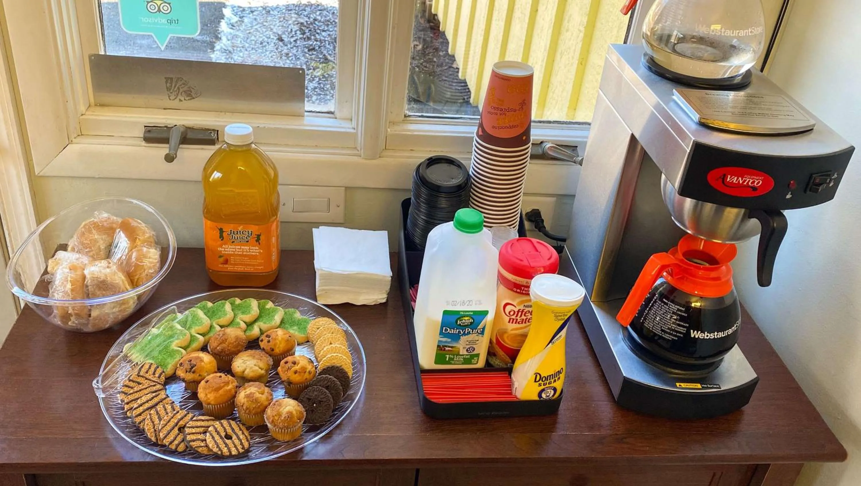 Restaurant/places to eat in Country Place Inn and Suites White Haven