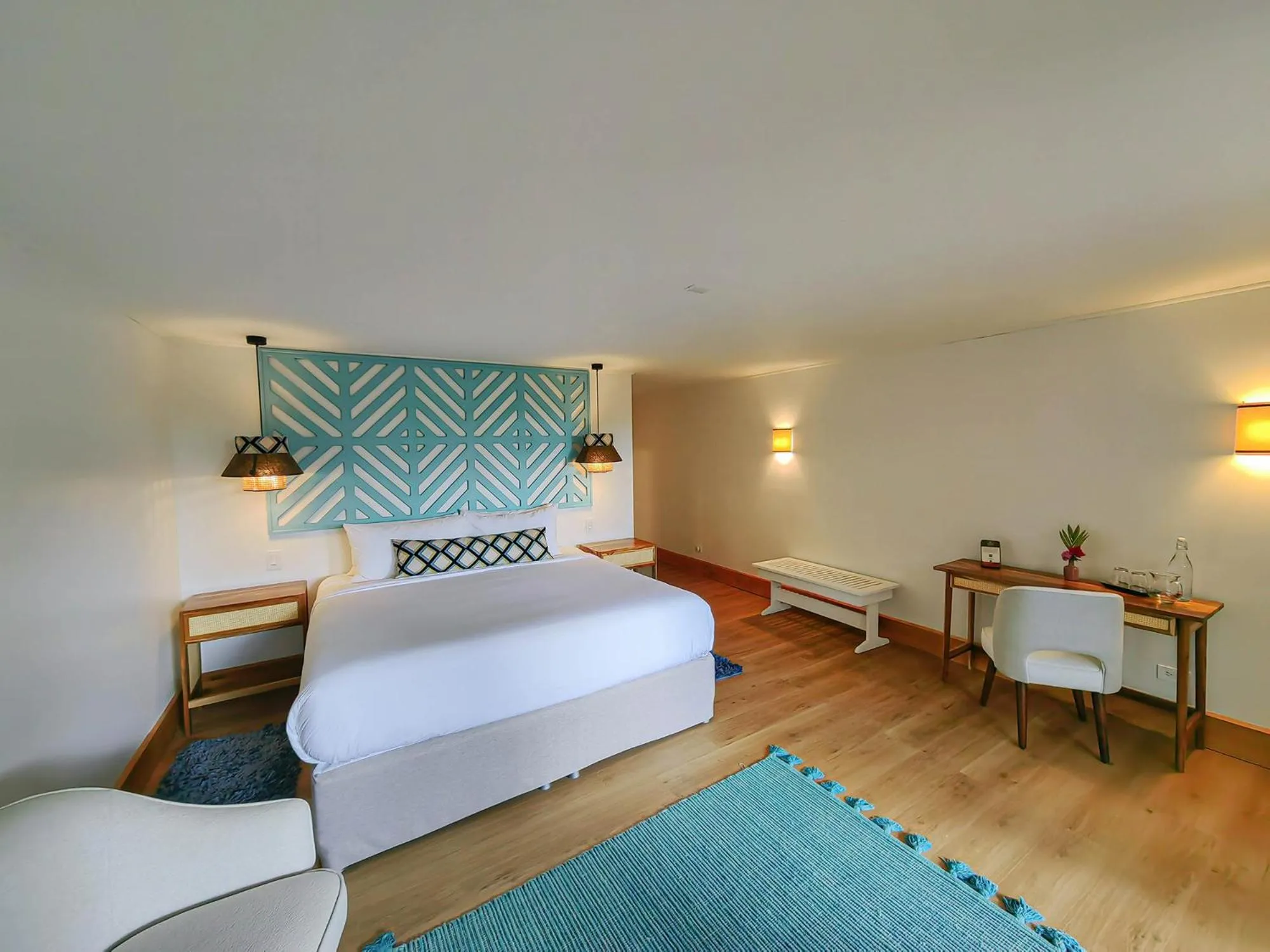 Bed in Monteverde Lodge