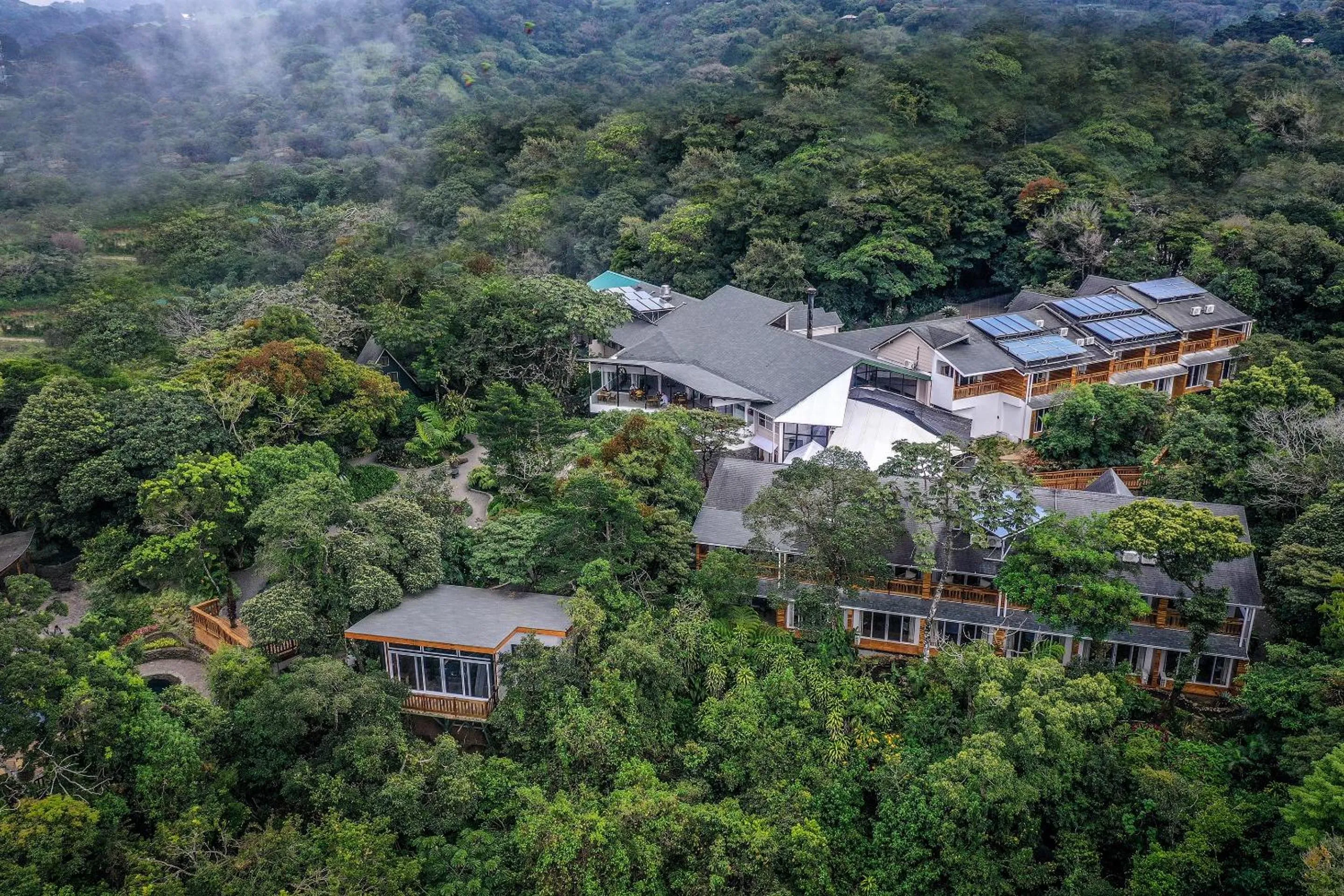 Property building in Monteverde Lodge