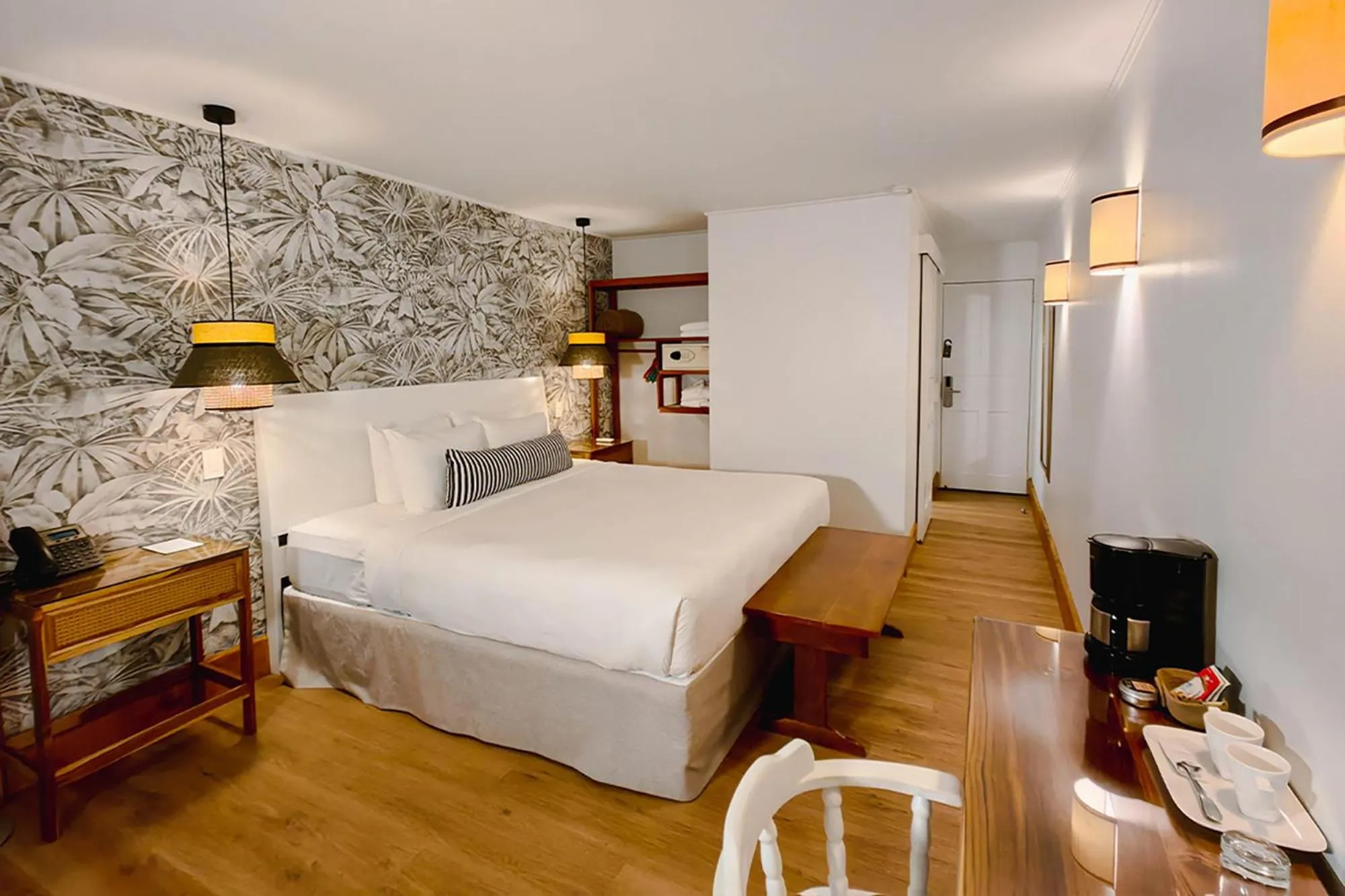 Bedroom, Bed in Monteverde Lodge