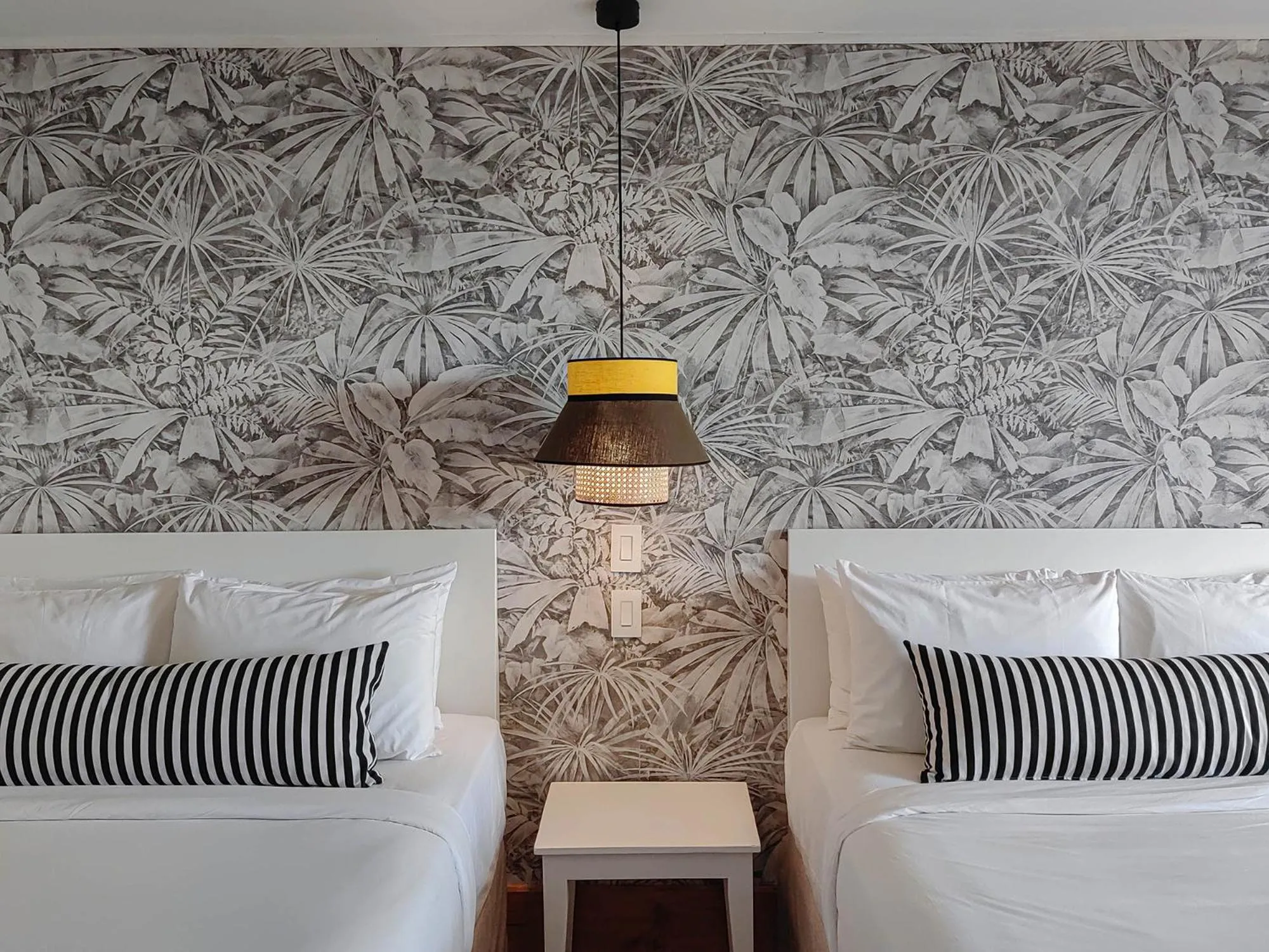 Bedroom, Bed in Monteverde Lodge