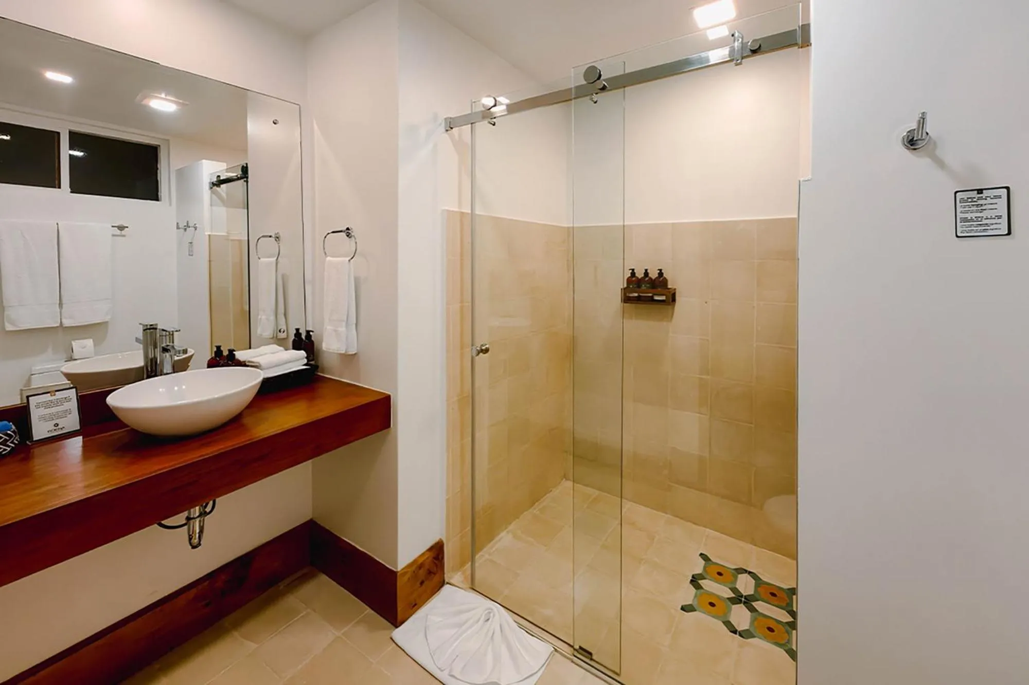 Bathroom in Monteverde Lodge