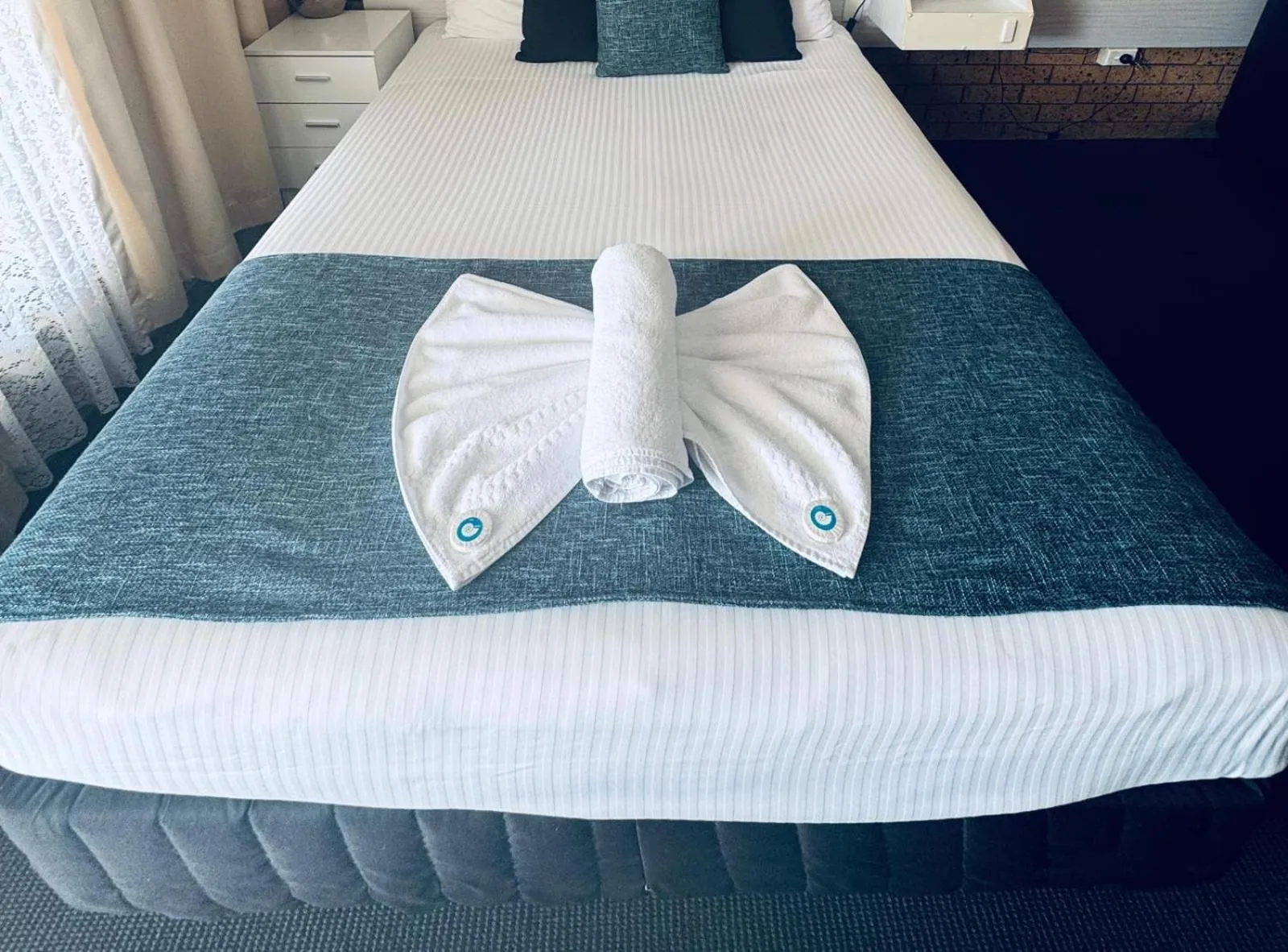 Bed in Golden Harvest Motor Inn Moree