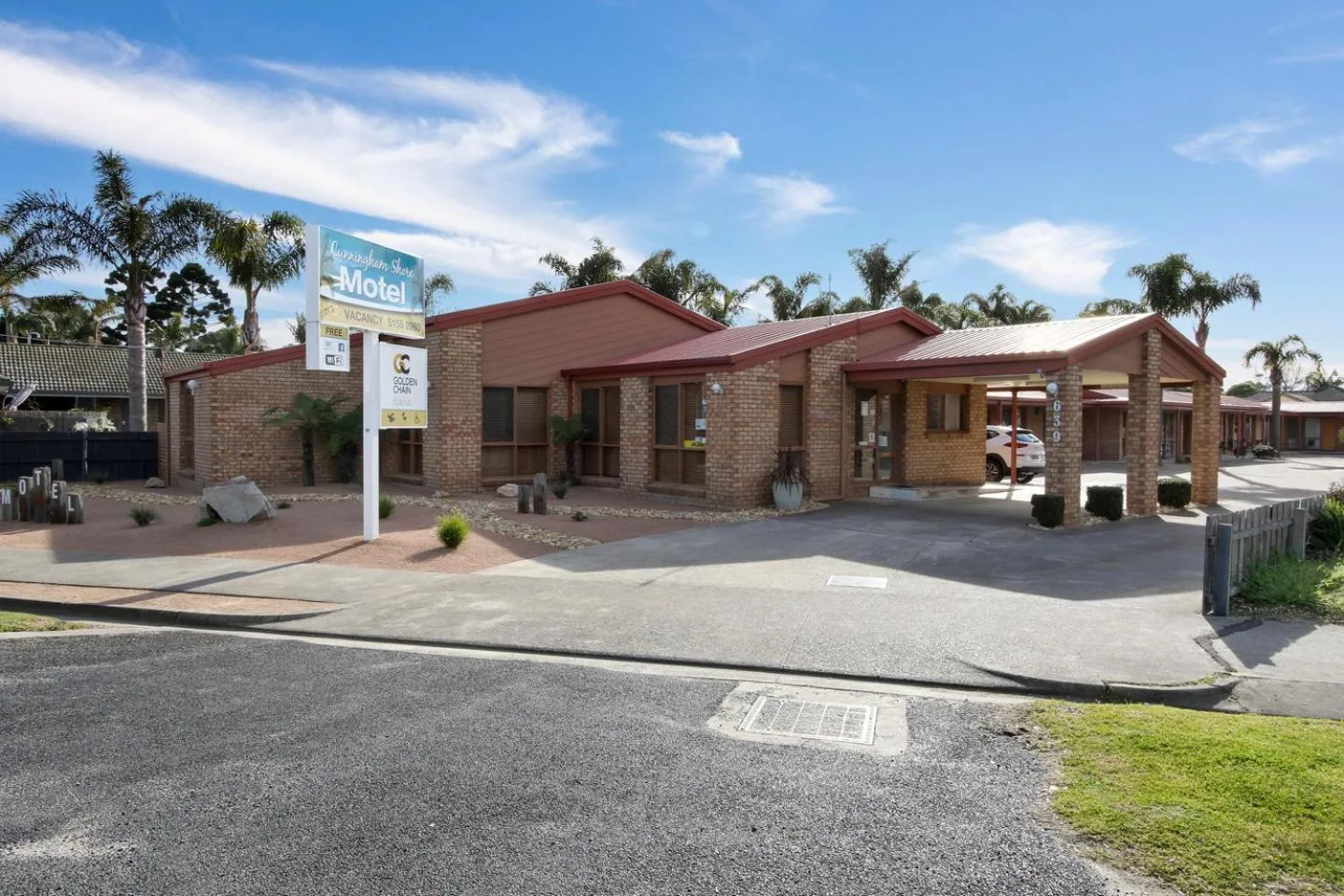 Property building in Cunningham Shore Motel