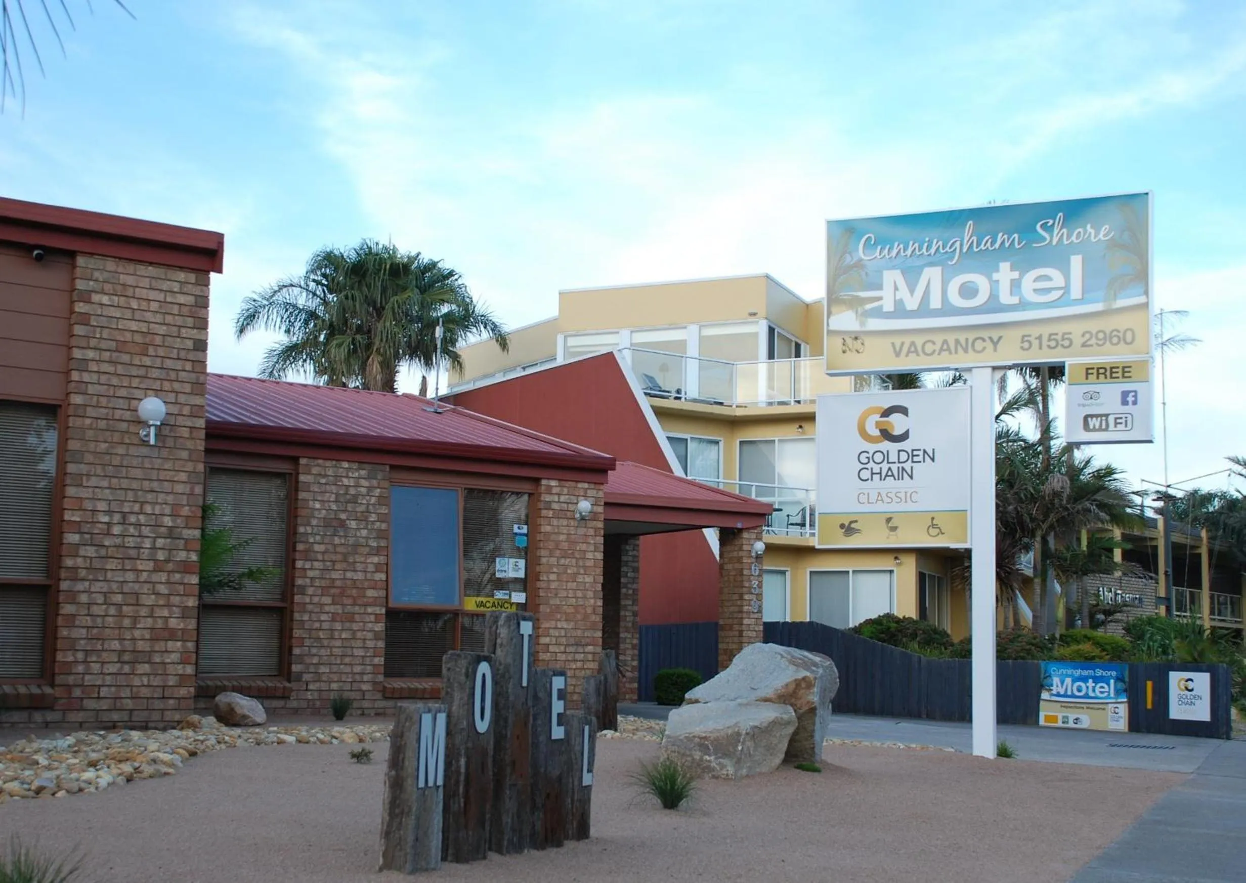 Property building in Cunningham Shore Motel