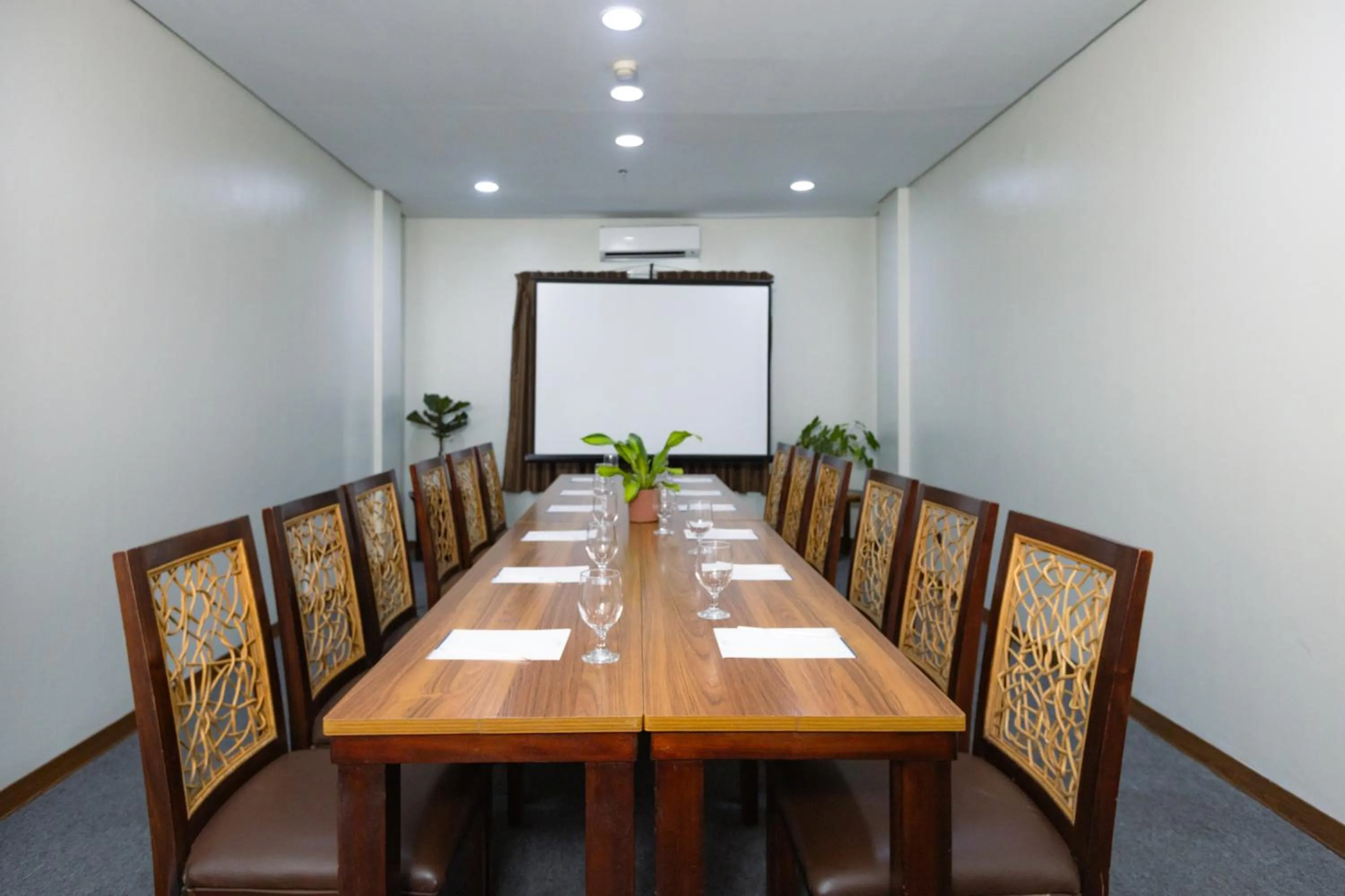 Meeting/conference room in Microtel by Wyndham General Santos