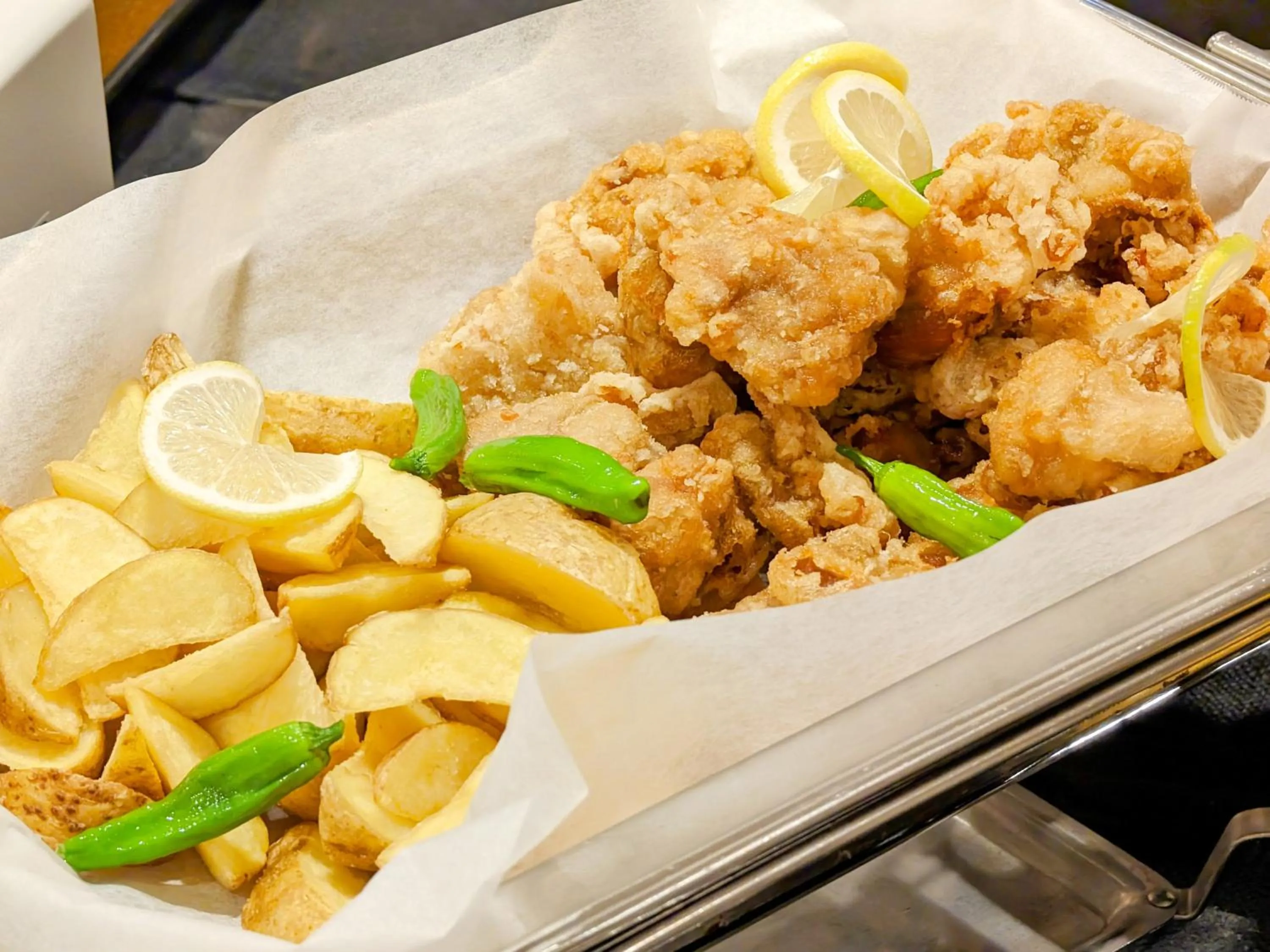 Restaurant/places to eat in APA Hotel Akita Senshu Koen