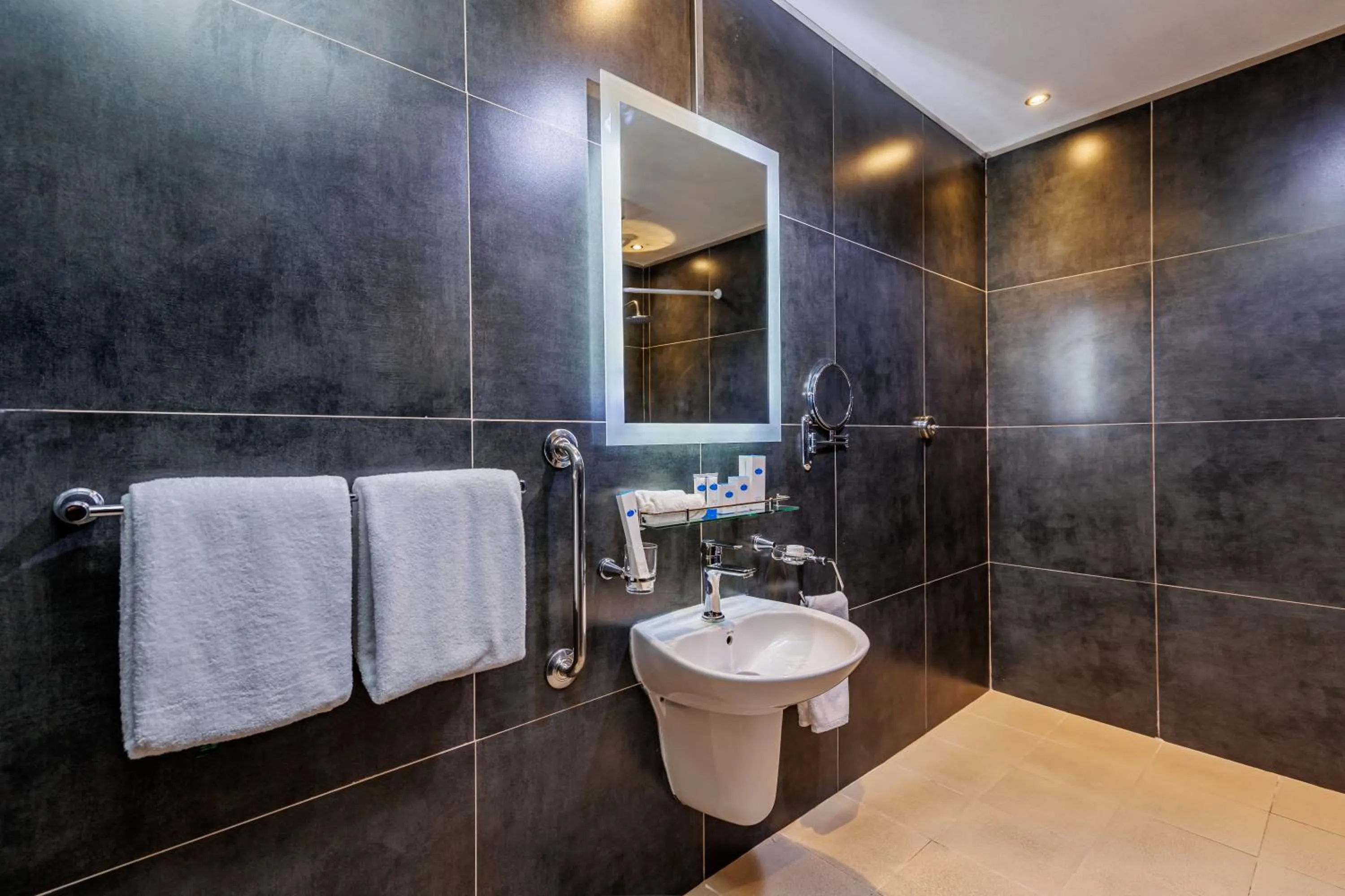 Bathroom in The Royal Riviera Hotel Doha