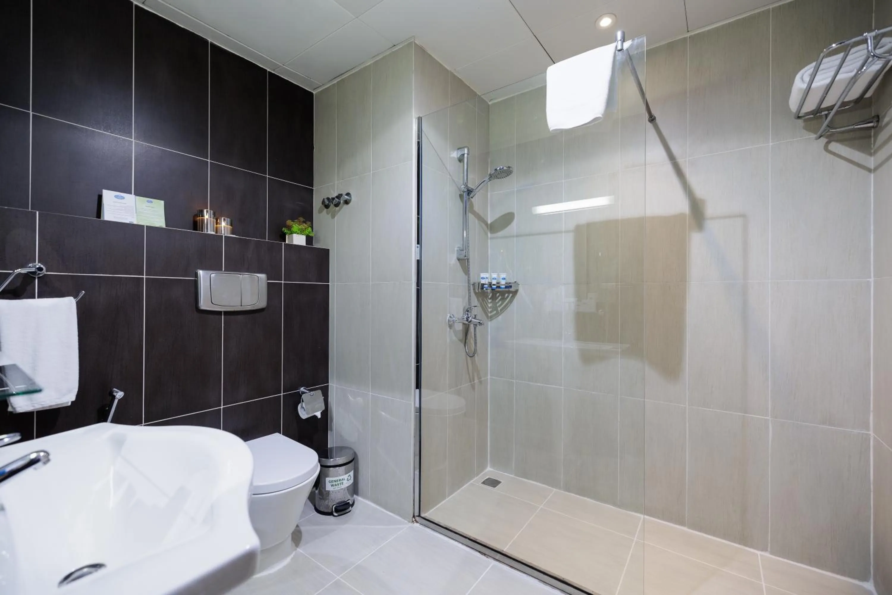 Bed in The Royal Riviera Hotel Doha